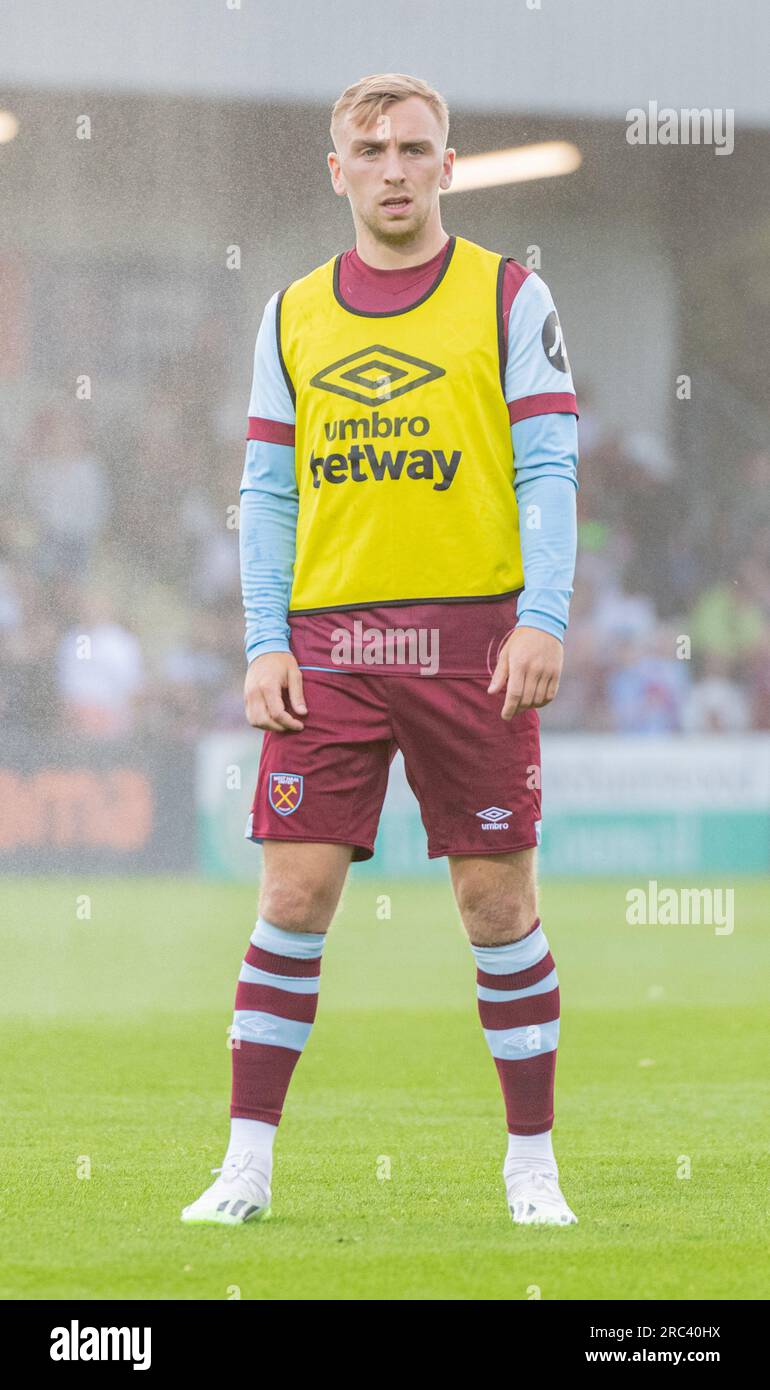 Borehamwood, Hertfordshire, Londra, Inghilterra, 10 luglio 2023. Jarrod Bowen si riscalda prima del calcio d'inizio, durante il Borehamwood Football Club V West Ham United Football Club, in un'amichevole pre-stagione, al Meadow Park. (Immagine di credito: ©Cody Froggatt/Alamy Live News) Foto Stock