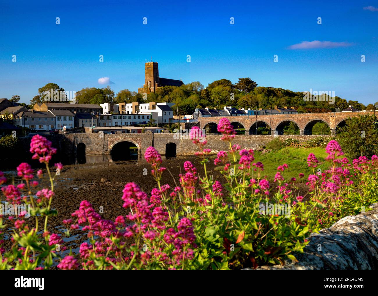 Ponti sul fiume Black Oak, Newport, Clew Bay, County Mayo, Irlanda Foto Stock