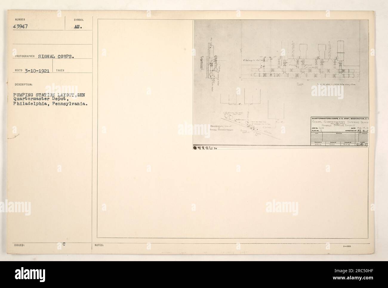 Questa fotografia mostra un layout di una stazione di pompaggio presso il deposito del General Quartermaster a Philadelphia, Pennsylvania durante la prima guerra mondiale L'immagine è descrittiva e fattuale e fornisce informazioni sulla posizione e lo scopo della stazione. La didascalia include anche i dettagli sul fotografo, la data di ricezione della foto e le note di emissione. Foto Stock