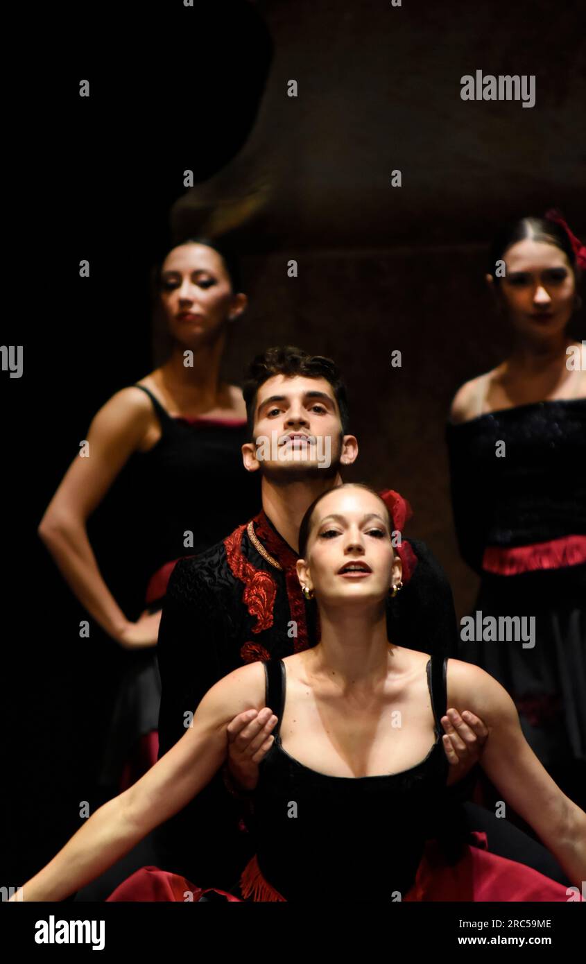 Madrid, Madrid, Spagna. 12 luglio 2023. Il prestigioso Balletto di Milano arriva al Teatro la Latina con ''Carmen'', uno dei titoli più universali di Bizet. Cast: Giusy Villara, Alessia Sasso, Mattia Imperatore, Alberto Viggiano, Alberto Viggiano e Hiroki Inokuchi. (Immagine di credito: © Richard Zubelzu/ZUMA Press Wire) SOLO USO EDITORIALE! Non per USO commerciale! Foto Stock