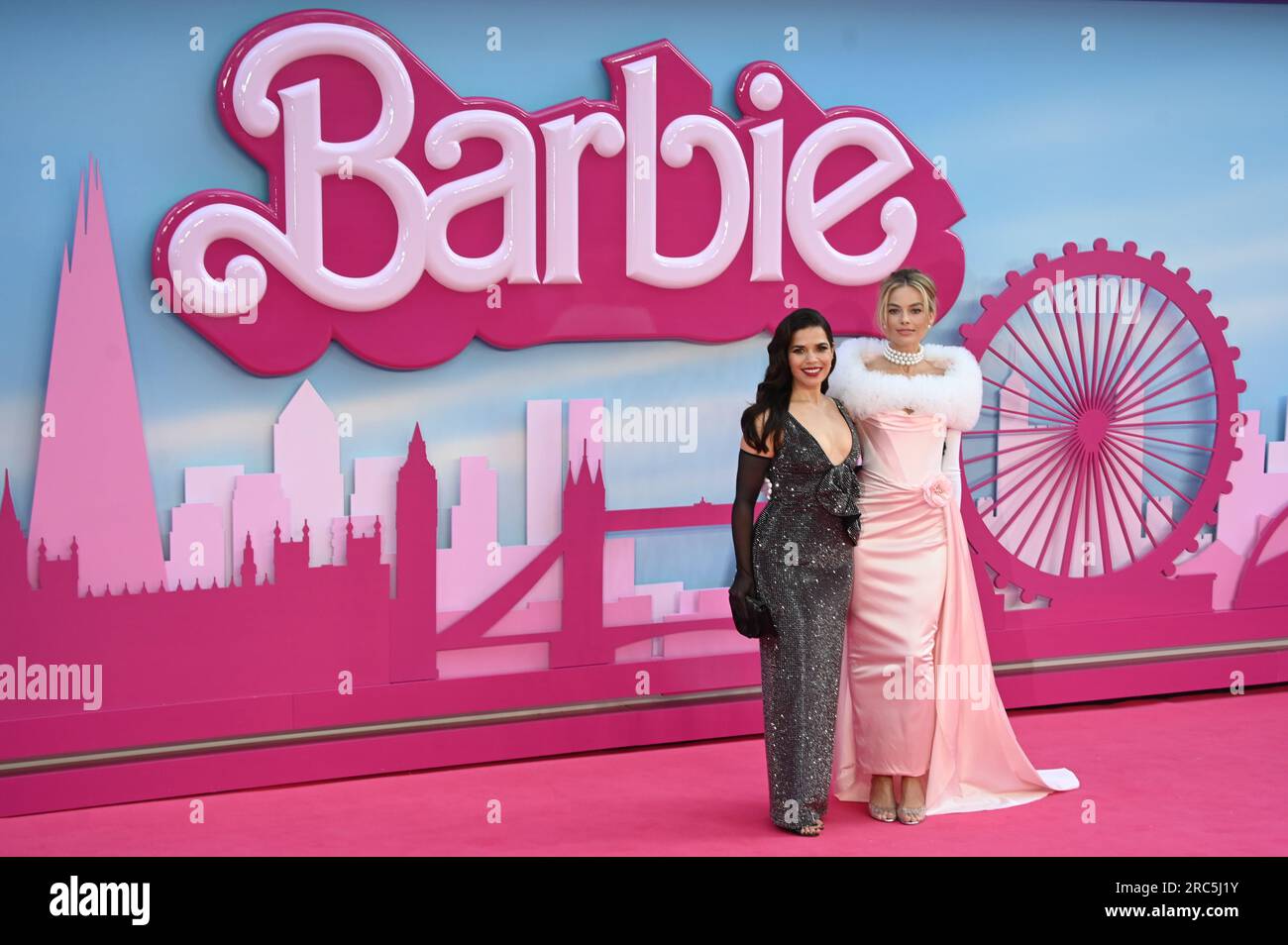 Cineworld Leicester Square, Londra, Regno Unito. 12 luglio 2023. America Ferrera, Margot partecipa alla prima europea di Barbie, Londra, Regno Unito. Credito: Vedere li/Picture Capital/Alamy Live News Foto Stock
