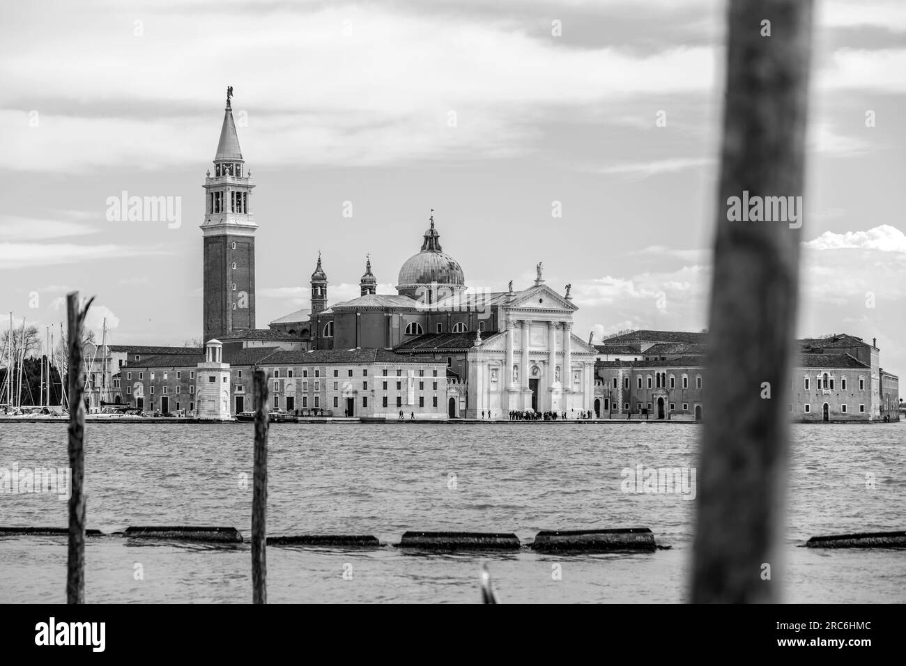 Venezia - 2 aprile 2022: Chiesa del Santissimo Redentore, o il Redentore, è una chiesa cattolica del XVI secolo situata sull'isola della Giudecca, V Foto Stock