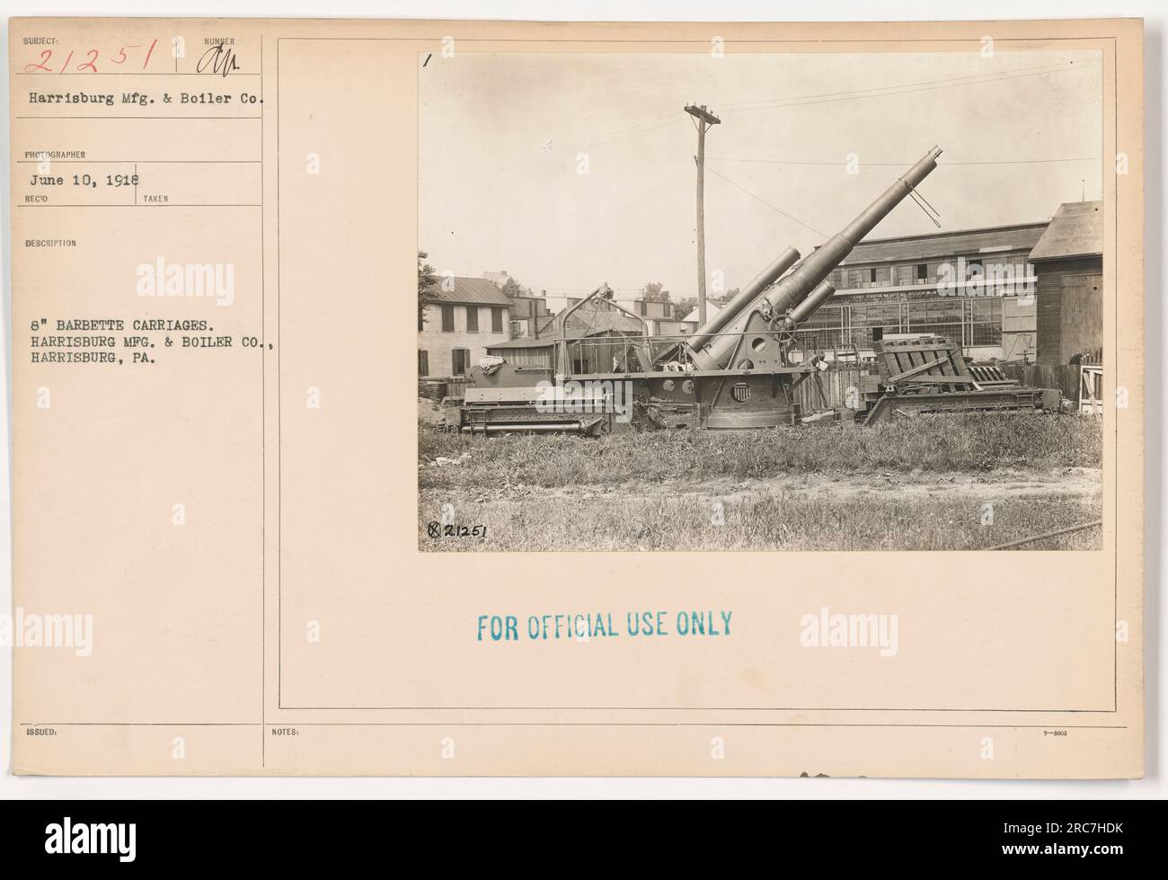La fotografia mostra 8 carrozze barbette prodotte dalla Harrisburg Mfg. & Boiler Co. A Harrisburg, Pennsylvania. L'immagine è stata scattata il 10 giugno 1918. Tutte le note rilasciate relative alla fotografia devono essere conservate esclusivamente per uso ufficiale. Foto Stock
