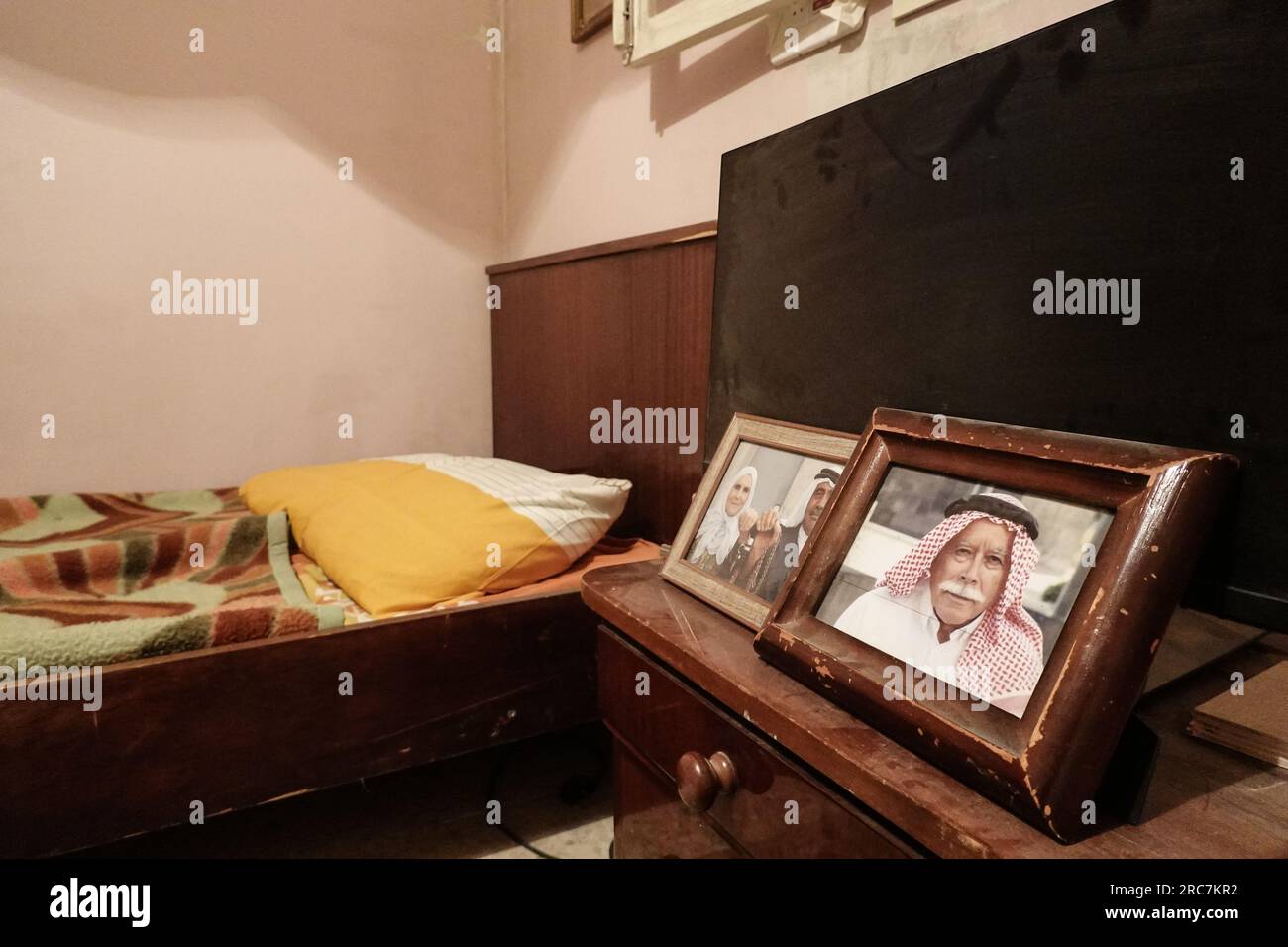 Tseelim, Israele. 12 luglio 2023. Il Tseelim IDF Urban Warfare Training Center nel sud del deserto israeliano del Negev è costituito da una città in stile arabo mediorientale con edifici multipiano, piccole case, moschee e un tunnel di Hamas simulato. Soprannominato Baladia (in arabo per città), è un centro di addestramento di 19 chilometri quadrati utilizzato per istruire i soldati nelle tecniche di guerra urbana ed è stato utilizzato per addestrare varie organizzazioni militari, tra cui l'esercito degli Stati Uniti e le forze di pace delle Nazioni Unite. Crediti: NIR Alon/Alamy Live News. Foto Stock