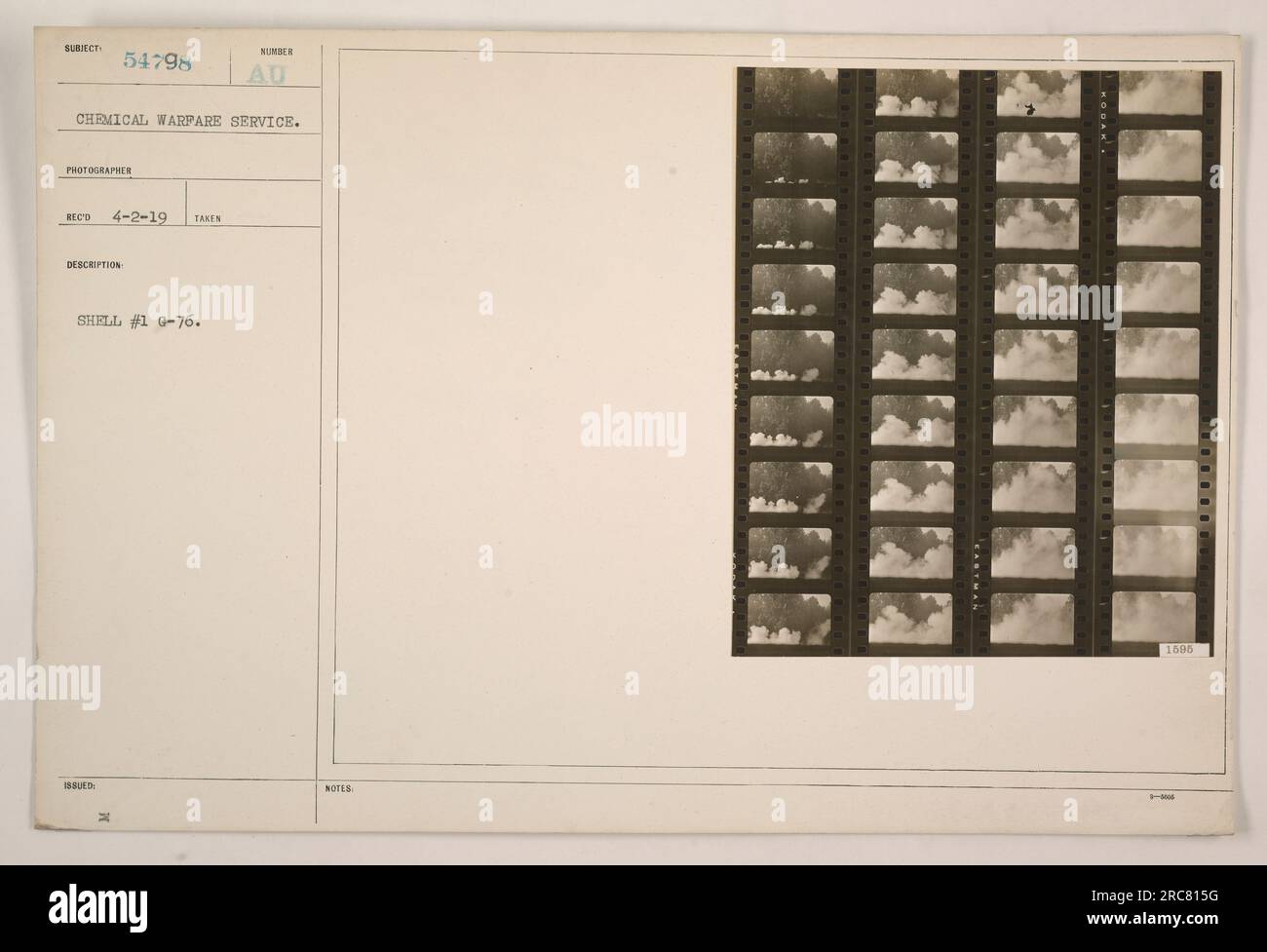 Immagine di Shell #1 G-76, un'arma di servizio di guerra chimica usata durante la prima guerra mondiale La foto è stata ricevuta il 2 aprile 1919. Il guscio è etichettato con il numero 18BU ed è indicato come punto 1595. Foto Stock