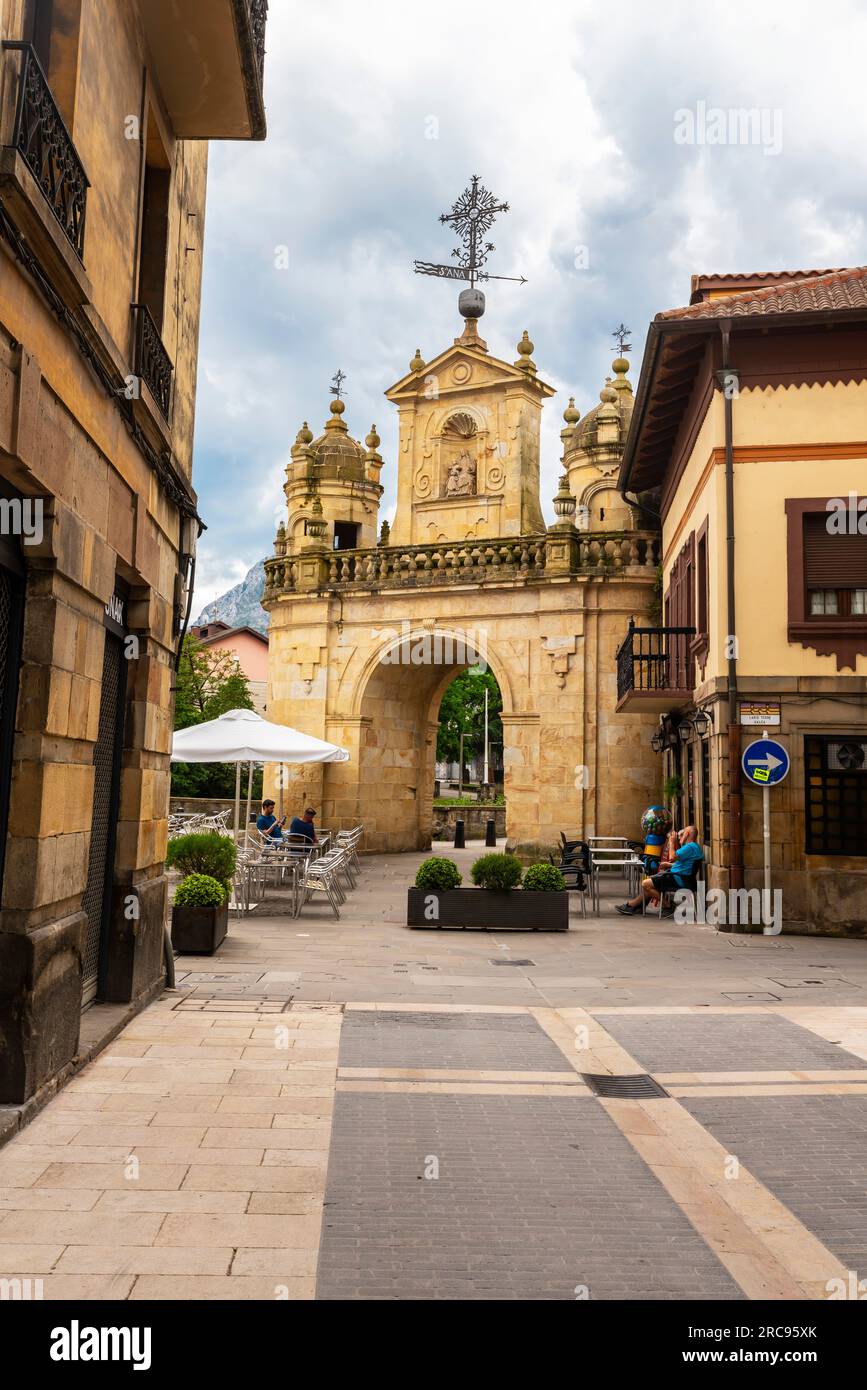 L'arco di Santa Ana, Durango, Tariba, Paesi Baschi, Spagna. Foto Stock