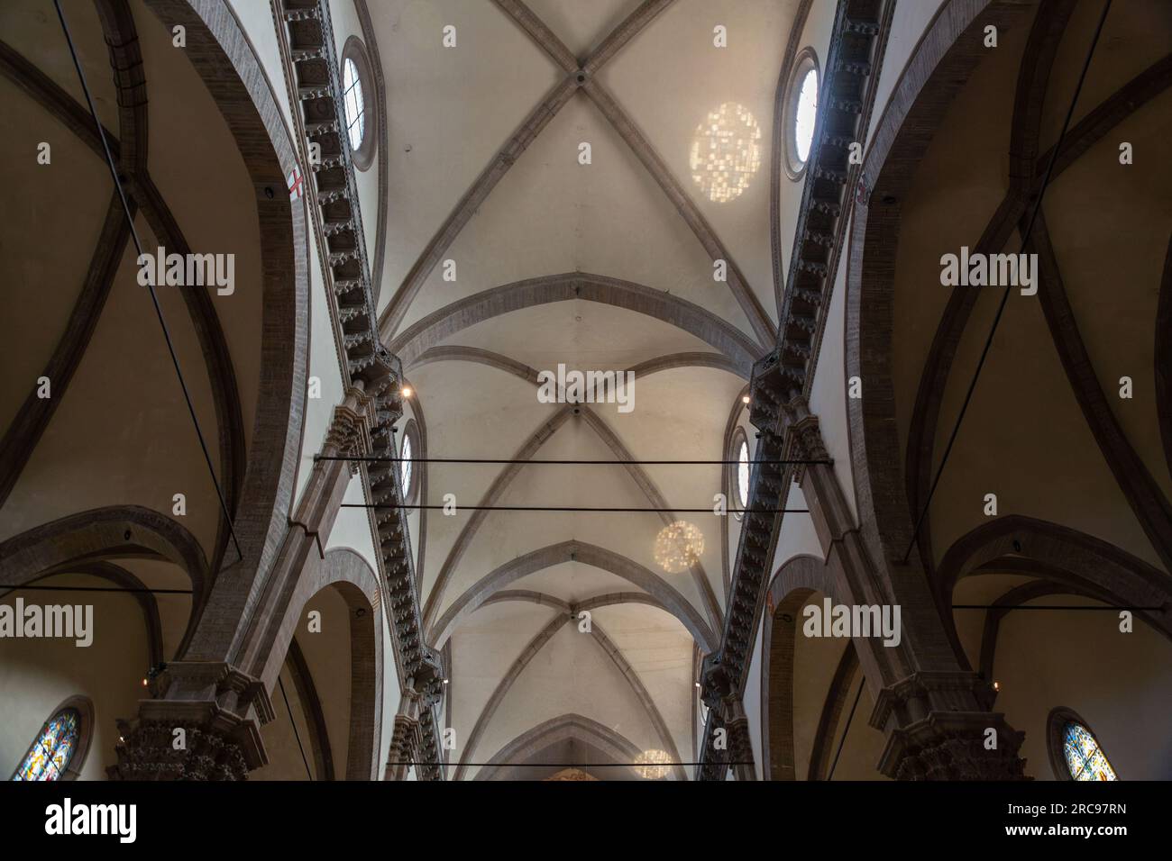 Dettaglio interno dal Duomo di Firenze, Cattedrale di Santa Maria del Fiore a Firenze. L'edificio è stato completato nel 1436. Foto Stock