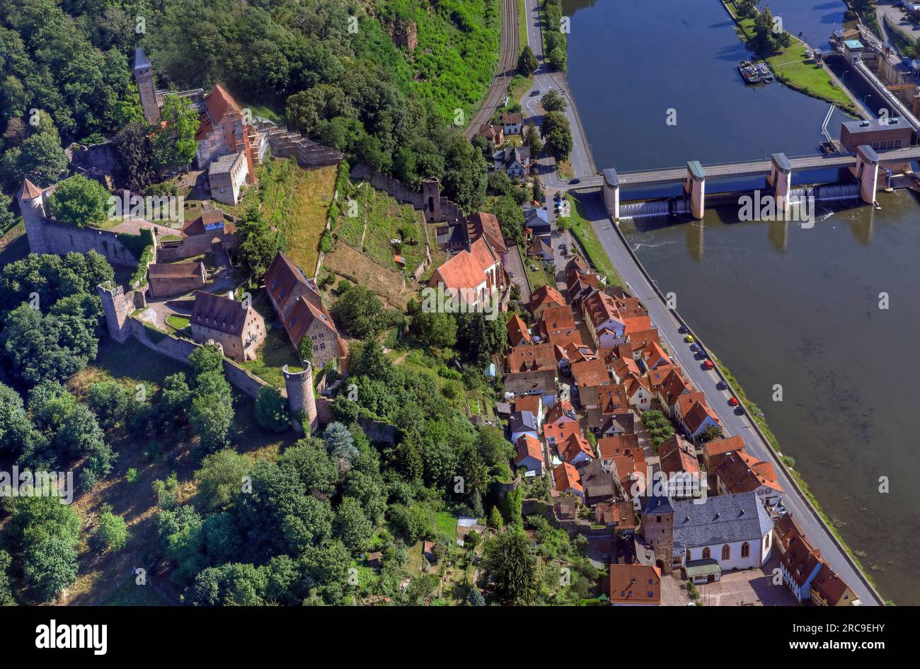 Luftaufnahme der Stadt Hirschhorn am Neckar im UNESCO-Global-Geopark Bergstraße-Odenwald, Assia, Bergstraße, Odenwald, Süddeutschland, Deutschland, E. Foto Stock
