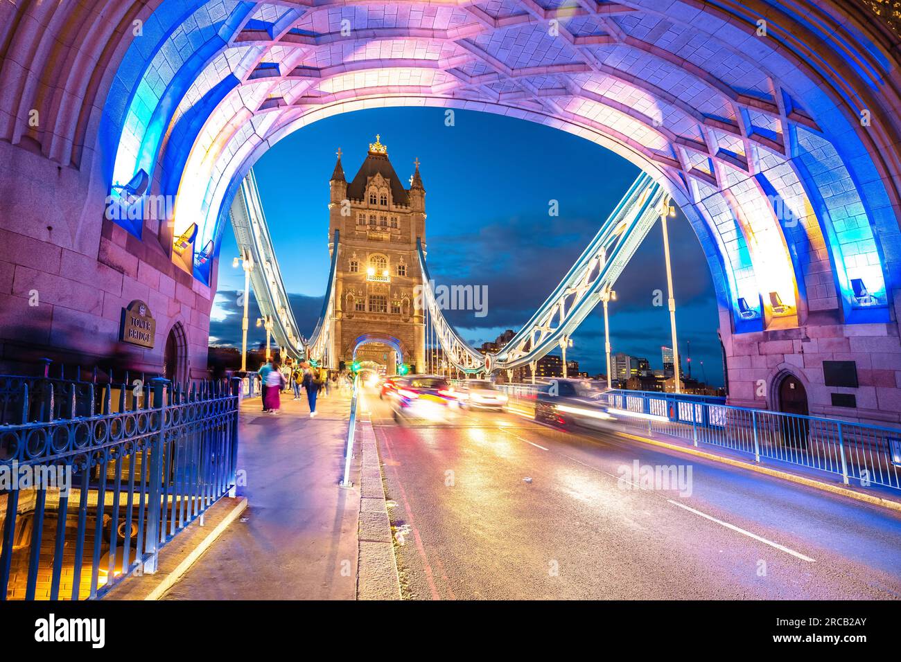 Tower Bridge a Londra vista serale, capitale del Regno Unito Foto Stock