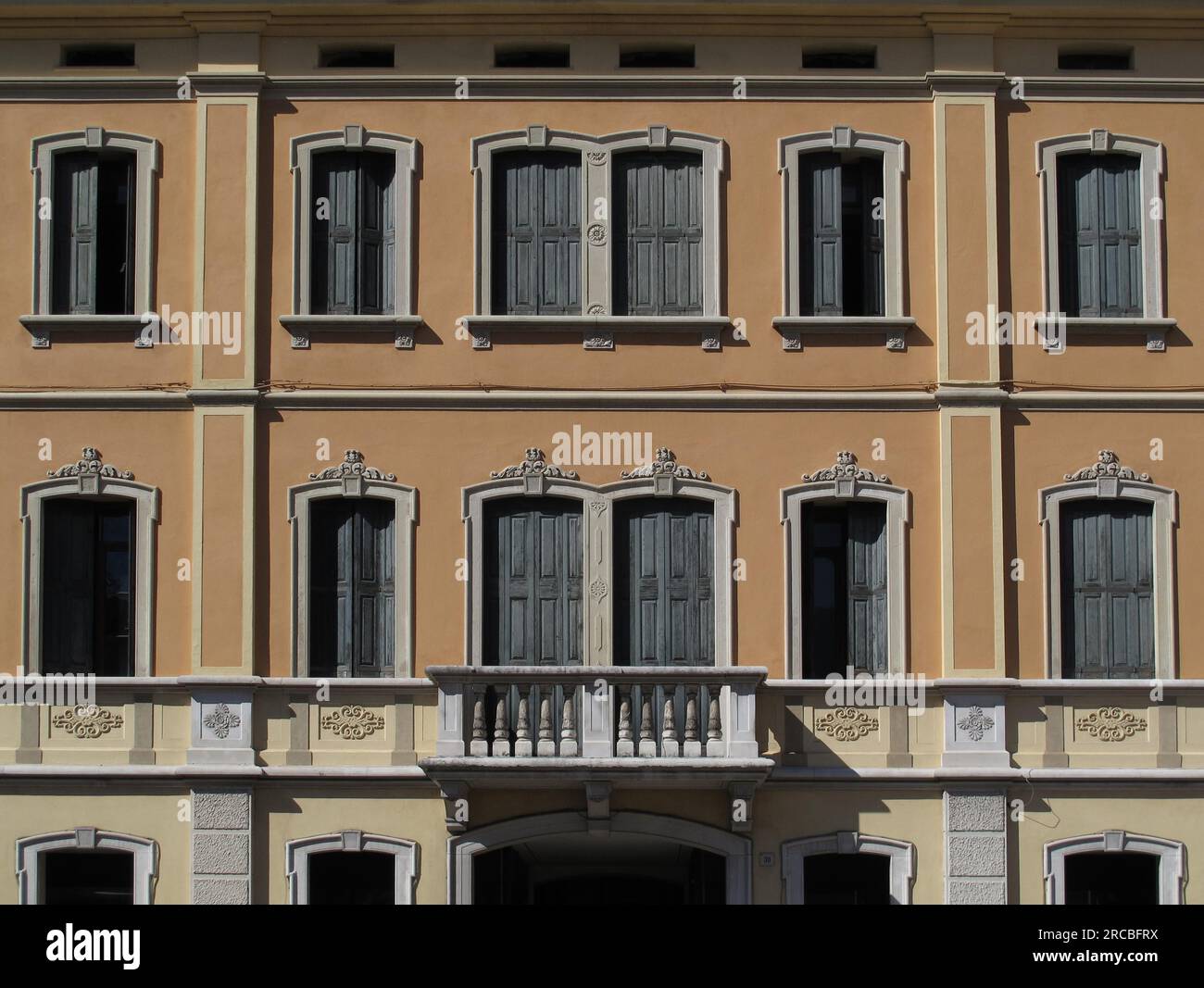 Facciata rinascimentale in Italia. Questa foto è stata scattata dal terreno pubblico di Vitorio Venetto Foto Stock