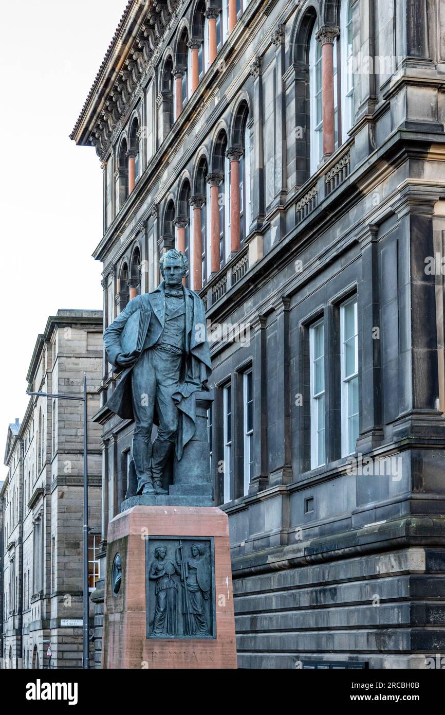 Splendida vista della città di Edimburgo scattata in Scozia Foto Stock