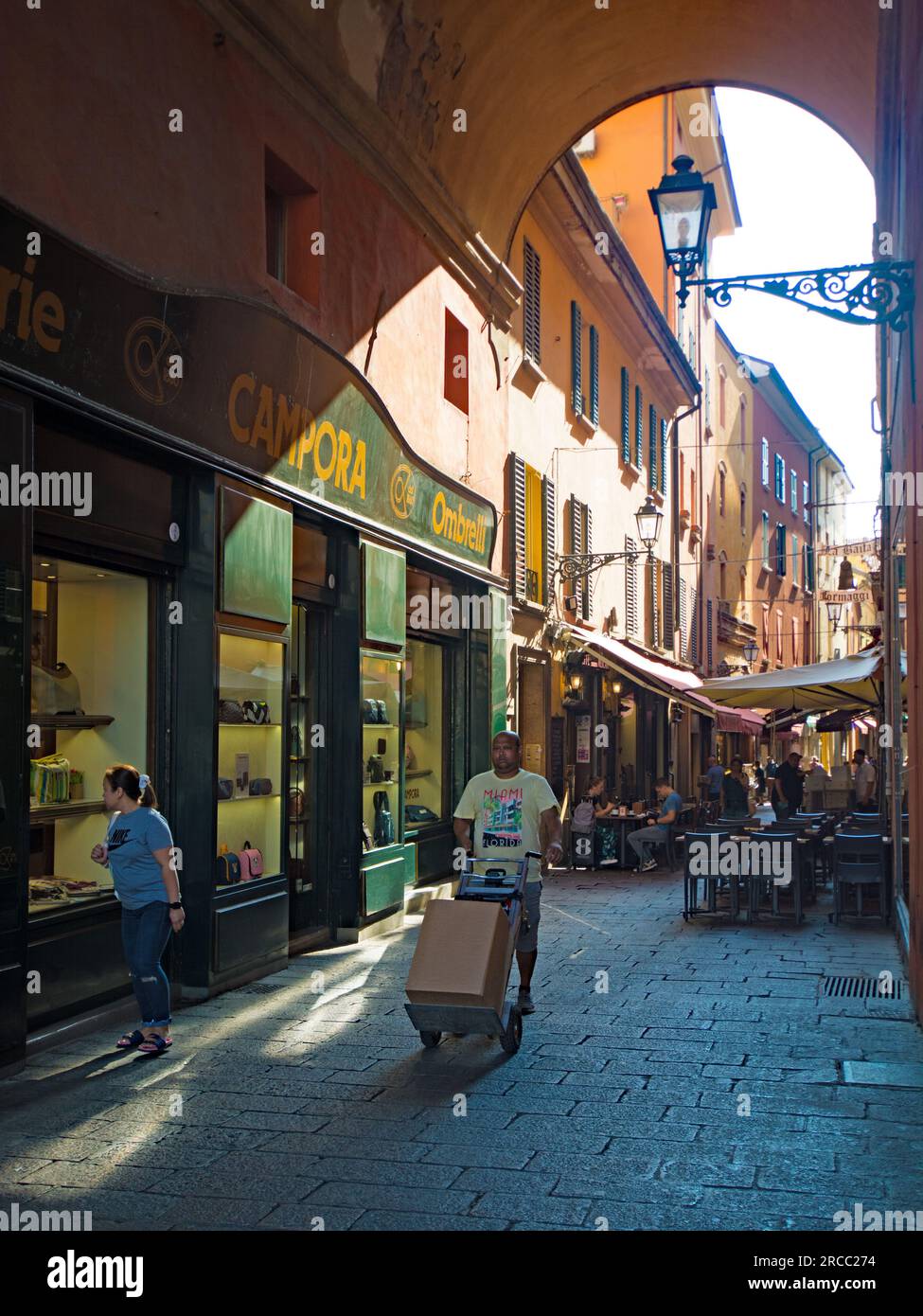 CROCIERA AZAMARA a Bologa Foto Stock