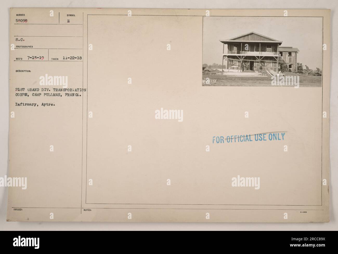 Infirmary a Camp Pullman, Francia, utilizzato dal 21st Grand Division Transportation Corps durante la prima guerra mondiale. Questa fotografia, scattata il 22 novembre 1918, raffigura le strutture mediche di Aytre. L'immagine è etichettata con l'unità militare e fa riferimento a una nota d'uso ufficiale. Foto Stock