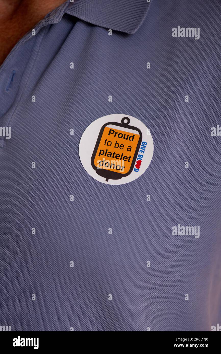 Adesivo donazione piastrine che dice orgoglioso di essere un donatore di piastrine donare sangue - Scozia, Regno Unito Foto Stock