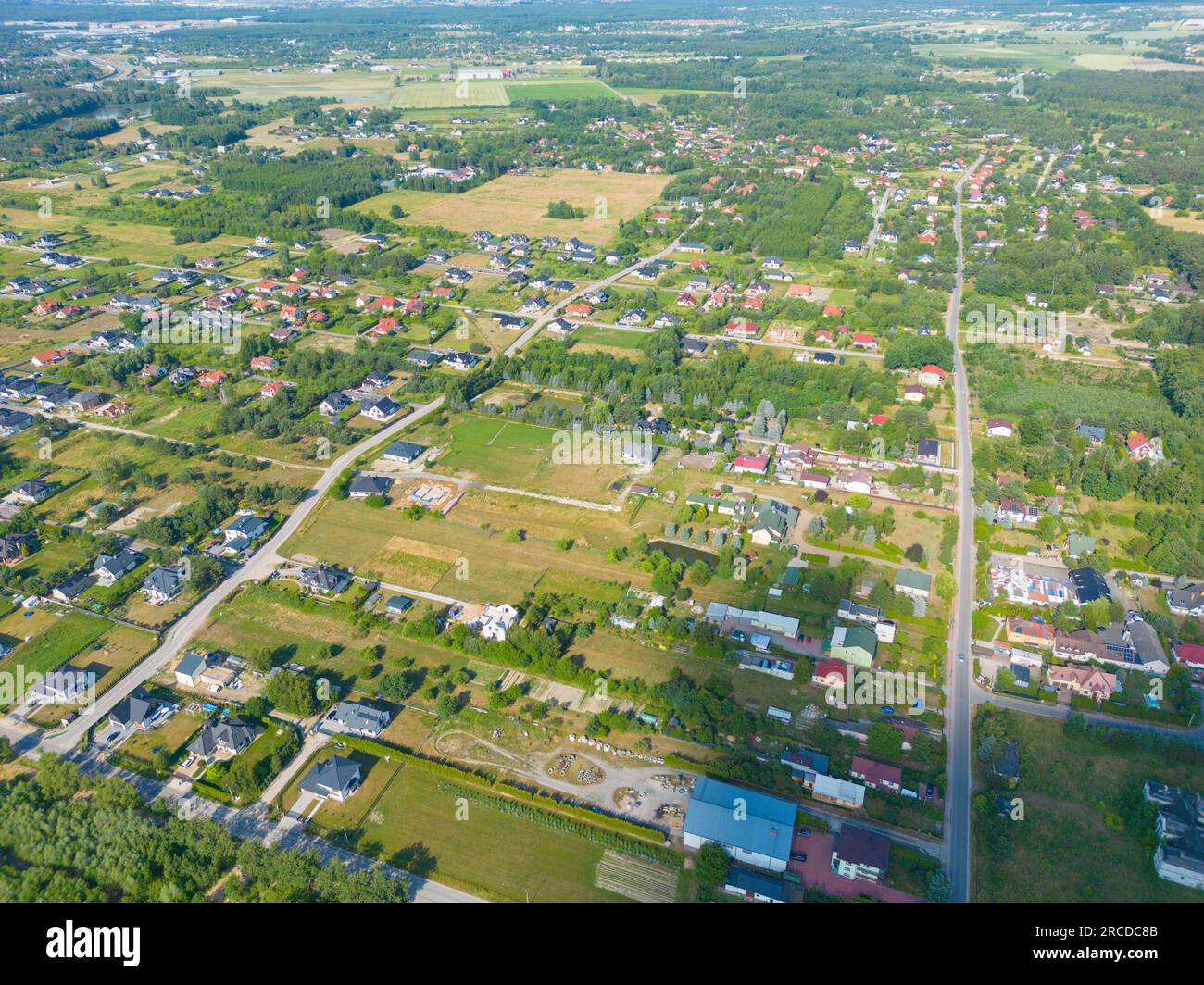 Foto aerea del villaggio di Case Drone residenziale sopra Vista S. Foto Stock