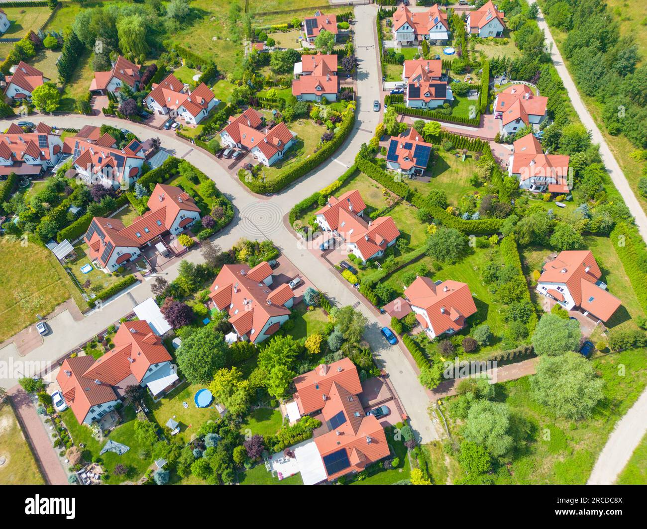 Foto aerea del villaggio di Case Drone residenziale sopra Vista S. Foto Stock