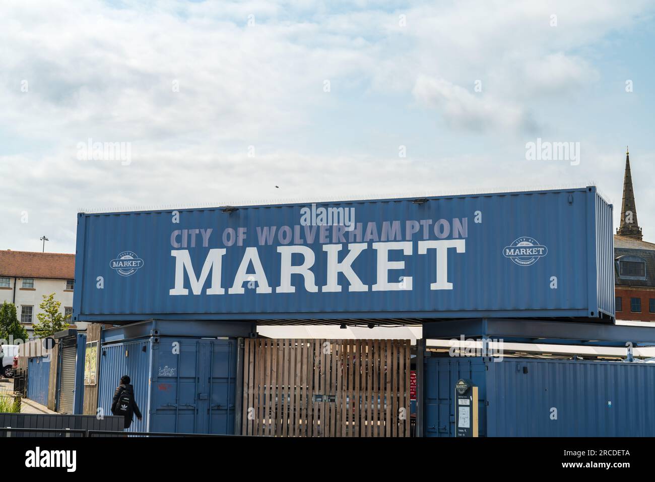 Wolverhampton, Regno Unito - 13 luglio 2023: Container che segnano l'ingresso al mercato di Wolverhampton nella città Foto Stock