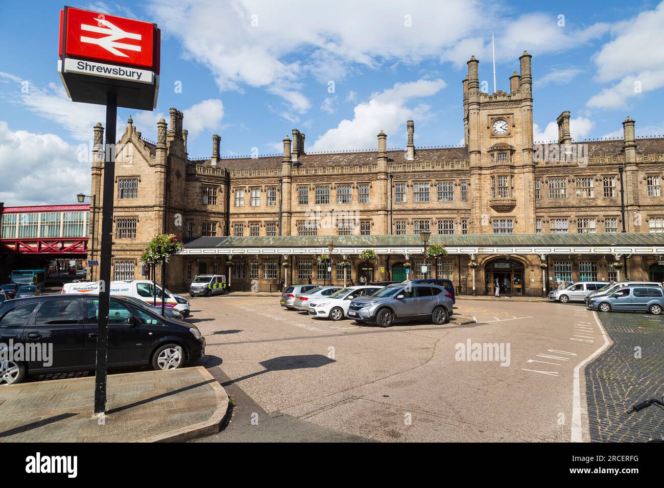 Stazione ferroviaria di Shrewsbury, costruita nel 1848, e un edificio classificato di grado 2, Shrewsbury, Shropshire, Regno Unito Foto Stock