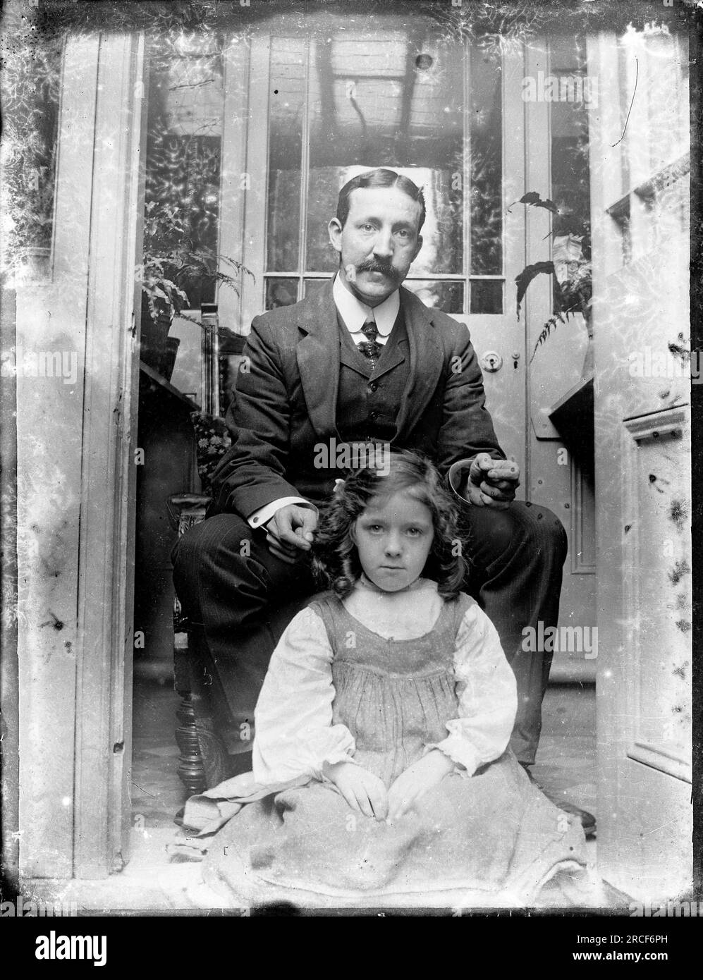 Padre e figlia figli, Gran Bretagna 1902 Foto Stock