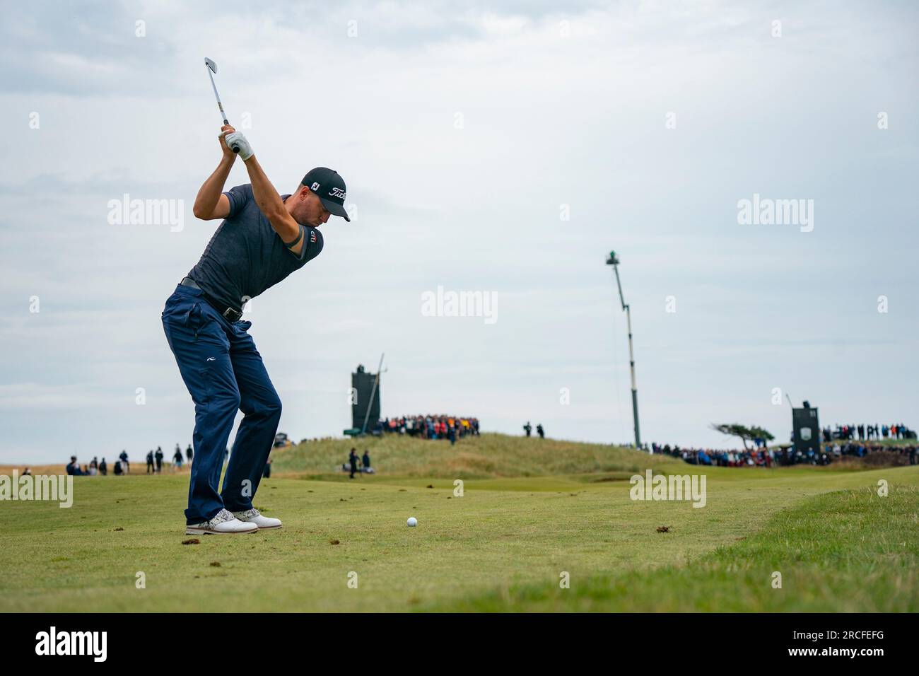 North Berwick, East Lothian, Scozia, Regno Unito. 14 luglio 2023. Justin Thomas gioca ad avvicinarsi all'undicesimo green al Genesis Scottish Open al Renaissance Club di North Berwick. Iain Masterton/Alamy Live News Foto Stock