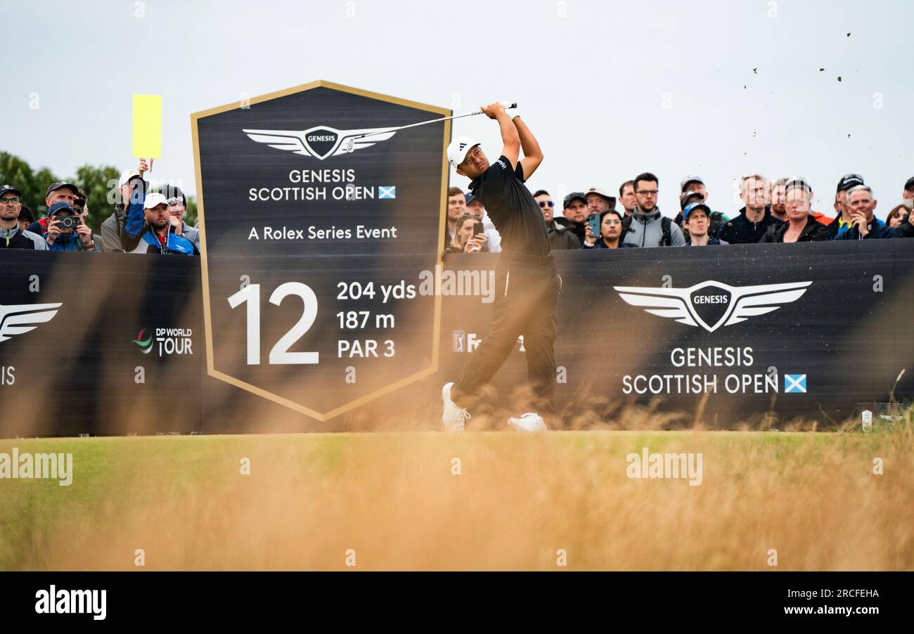 North Berwick, East Lothian, Scozia, Regno Unito. 14 luglio 2023. Xander Schauffele si dedica alla dodicesima buca del Genesis Scottish Open al Renaissance Club di North Berwick. Iain Masterton/Alamy Live News Foto Stock
