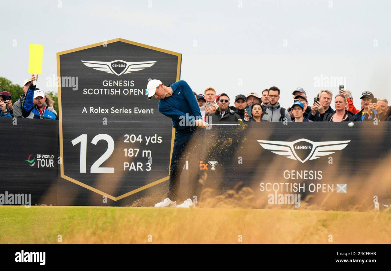 North Berwick, East Lothian, Scozia, Regno Unito. 14 luglio 2023. Rory McIlroy si dedica alla dodicesima buca del Genesis Scottish Open al Renaissance Club di North Berwick. Iain Masterton/Alamy Live News Foto Stock