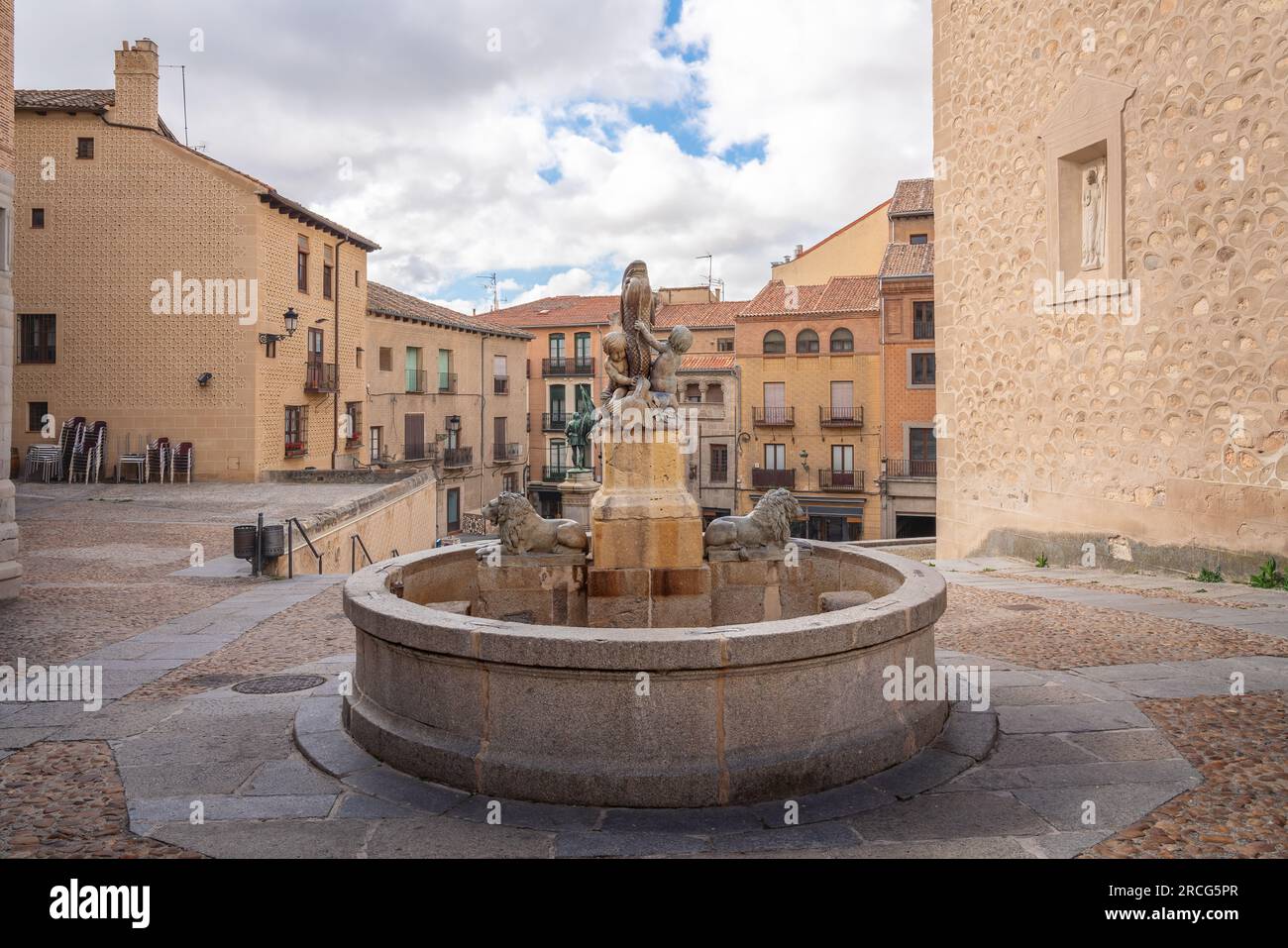 Fontana dei Leoni (Fuente de Los Leones) in Piazza Plazuela de San Martin - Segovia, Spagna Foto Stock