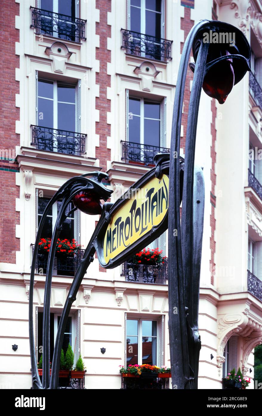Entrata della metropolitana, Parigi, Francia Foto Stock