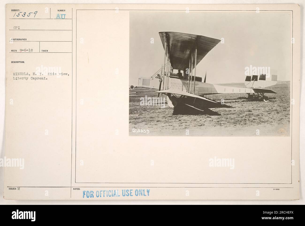 Vista laterale di un Liberty Caproni, un aereo utilizzato durante la prima guerra mondiale. L'immagine è stata scattata dal fotografo CPI SECD 9-6-18 e ha ricevuto il numero di identificazione 15359. La foto è stata scattata a Mineola, N. Y. le note indicano che l'immagine è solo per uso ufficiale. Foto Stock