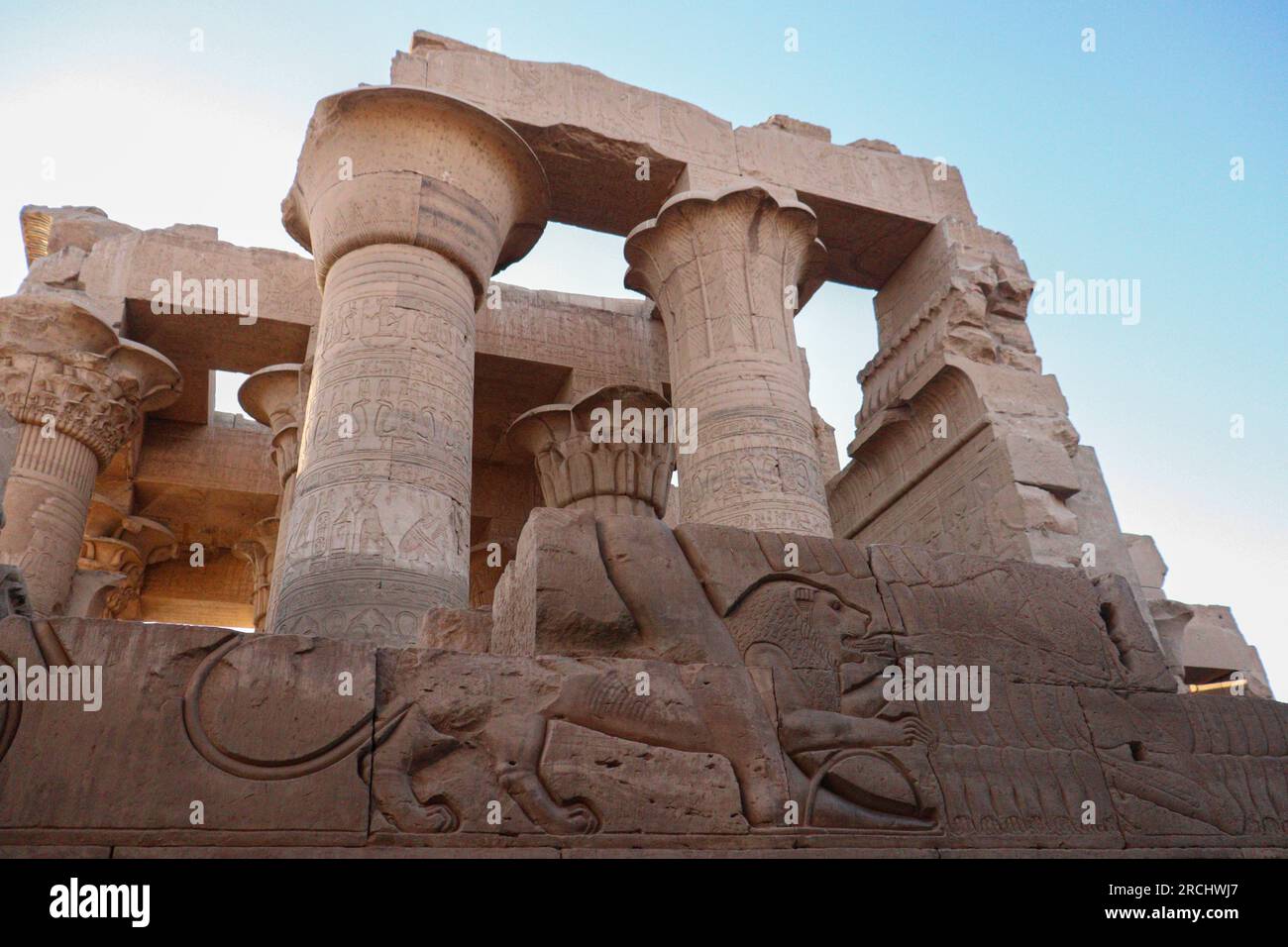 Antico tempio egizio di Kom Ombo (Sobek & Horus) ad Assuan, alto Egitto Foto Stock