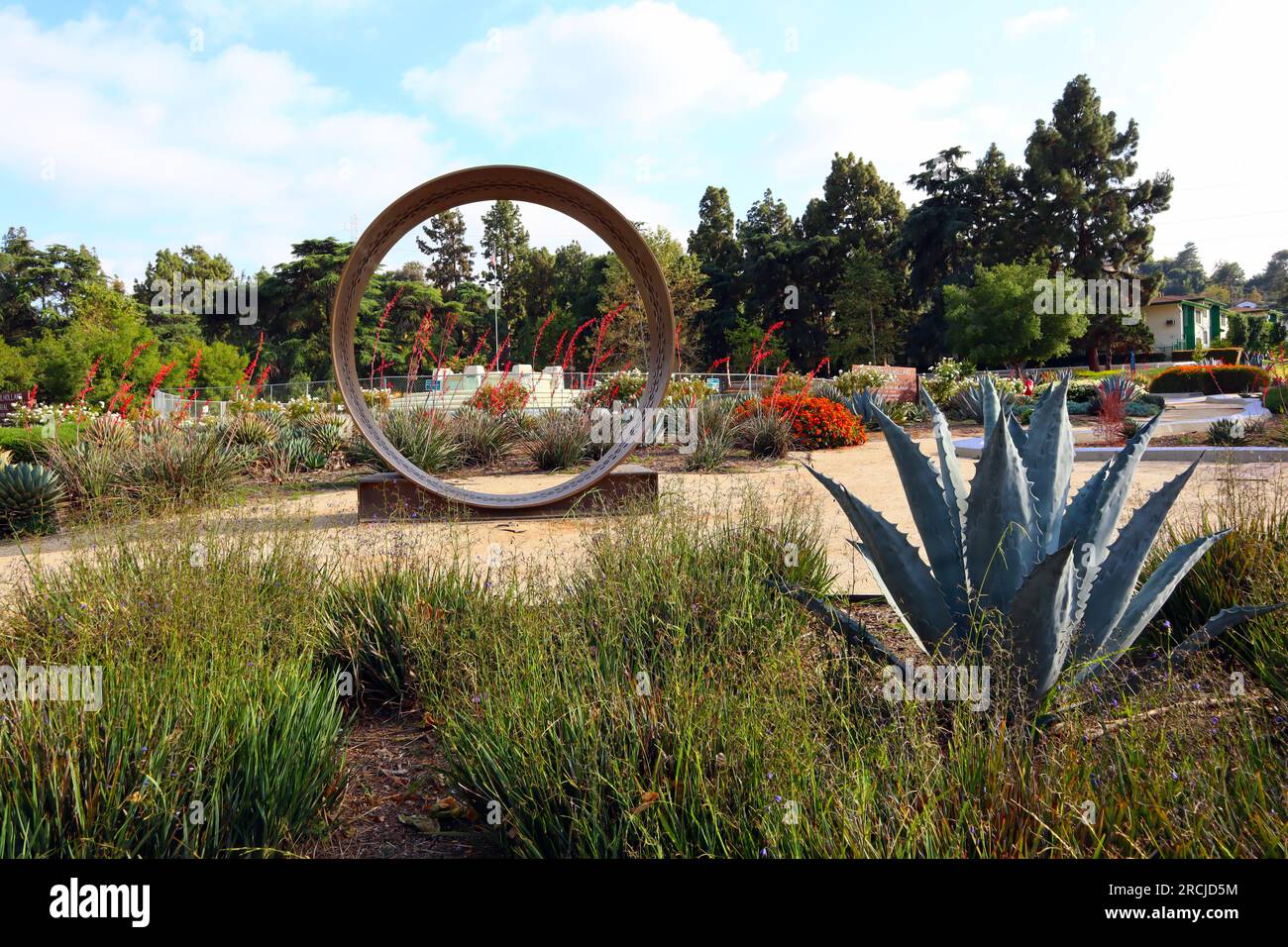 Los Angeles, California: William Mulholland Memorial situato a Riverside Dr e Los Feliz Blvd, Los Angeles Foto Stock