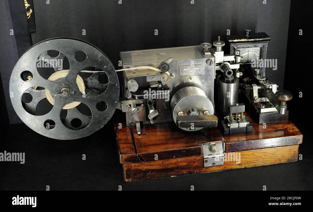 Prima guerra mondiale (1914-1918). Telegrafo elettrico della Marina russa. Museo della guerra lettone. Riga. Lettonia. Foto Stock