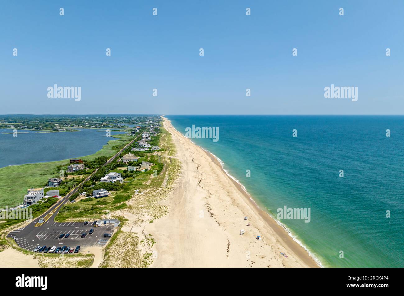 vista aerea della spiaggia di scott cameron e della terra a est Foto Stock