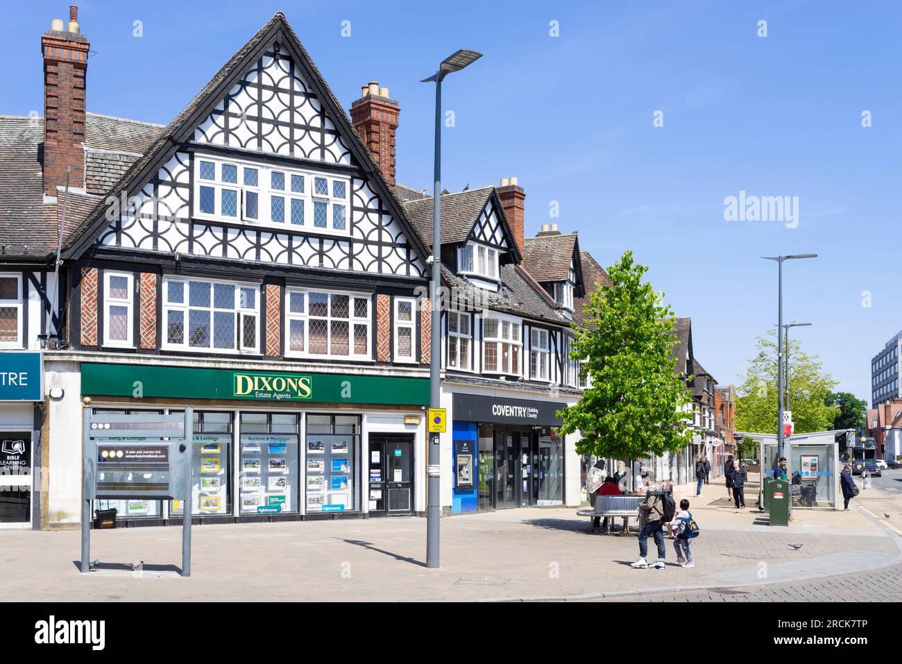 Dixons agenti di vendita e locazione agente immobiliare Poplar Road Solihull Town Center Solihull West Midlands Inghilterra Regno Unito GB Europa Foto Stock
