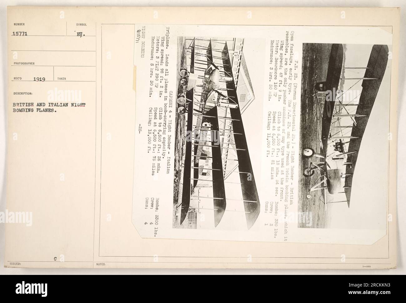 111-SC-15771 è una fotografia di un bombardiere sperimentale britannico del 25 e di un triplano italiano scattato nel 1919. Il bombardiere britannico è uno dei primi progetti di fusoliera aperta che assomiglia all'aereo da bombardamento Voisin francese, mentre il triplano italiano ha la capacità di trasportare più bombe. L'apertura alare del bombardiere britannico è di 47 piedi. 9 poll., mentre il triplano italiano ha un'apertura alare di 98 ft. 2 poll. Entrambi gli aerei hanno diverse capacità di resistenza e velocità e sono dotati di pistole. Il bombardiere britannico può trasportare 330 libbre di bombe, mentre il triplano italiano può trasportare 3300 libbre di bombe. Foto Stock