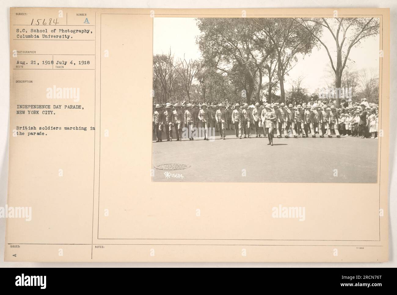 Soldati britannici che prendono parte alla Parata del giorno dell'indipendenza a New York durante la prima guerra mondiale. Questa foto è stata scattata il 4 luglio 1918 dalla S.C. Scuola di Fotografia, Columbia University. Foto Stock