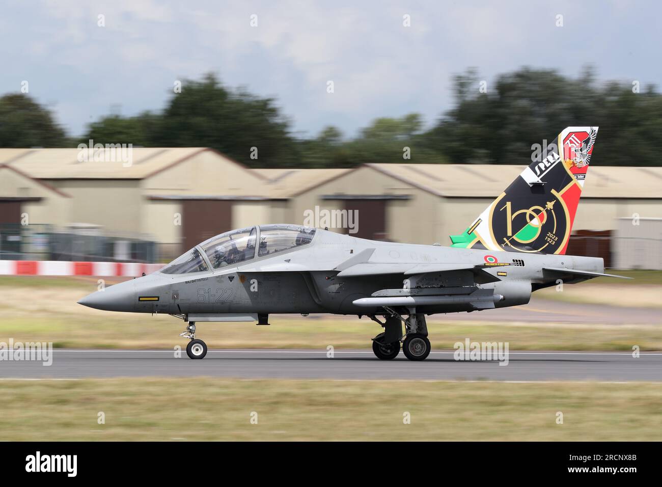 Leonardo M-346 italiano al Royal International Air Tattoo 2023 presso RAF Fairford, Gloucestershire, Regno Unito Foto Stock