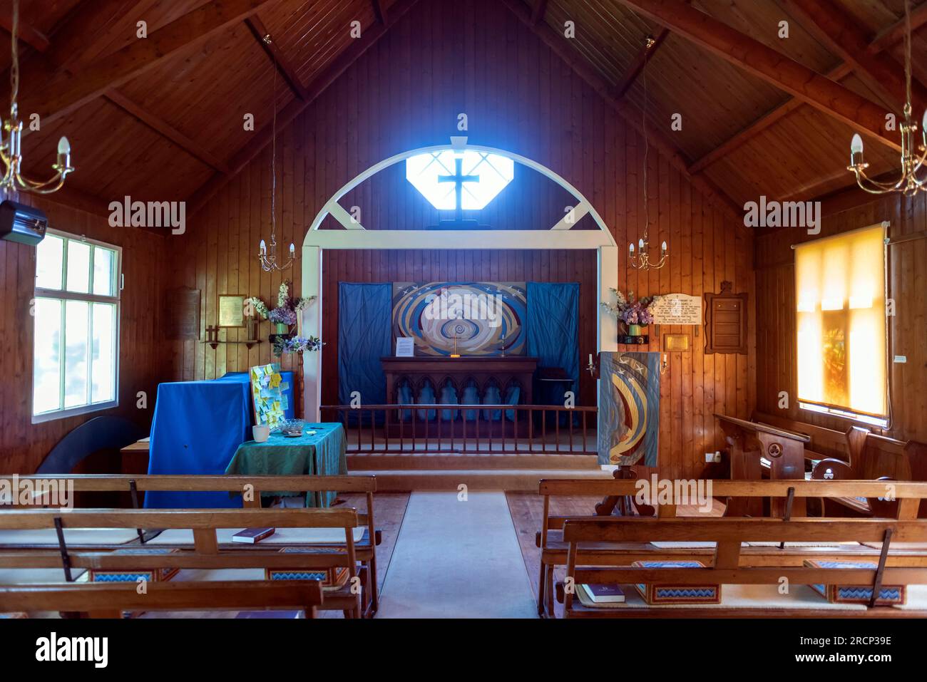 La chiesa in ferro ondulato di St Mary's a Newton-by-the-Sea nel Northumberland, Regno Unito Foto Stock