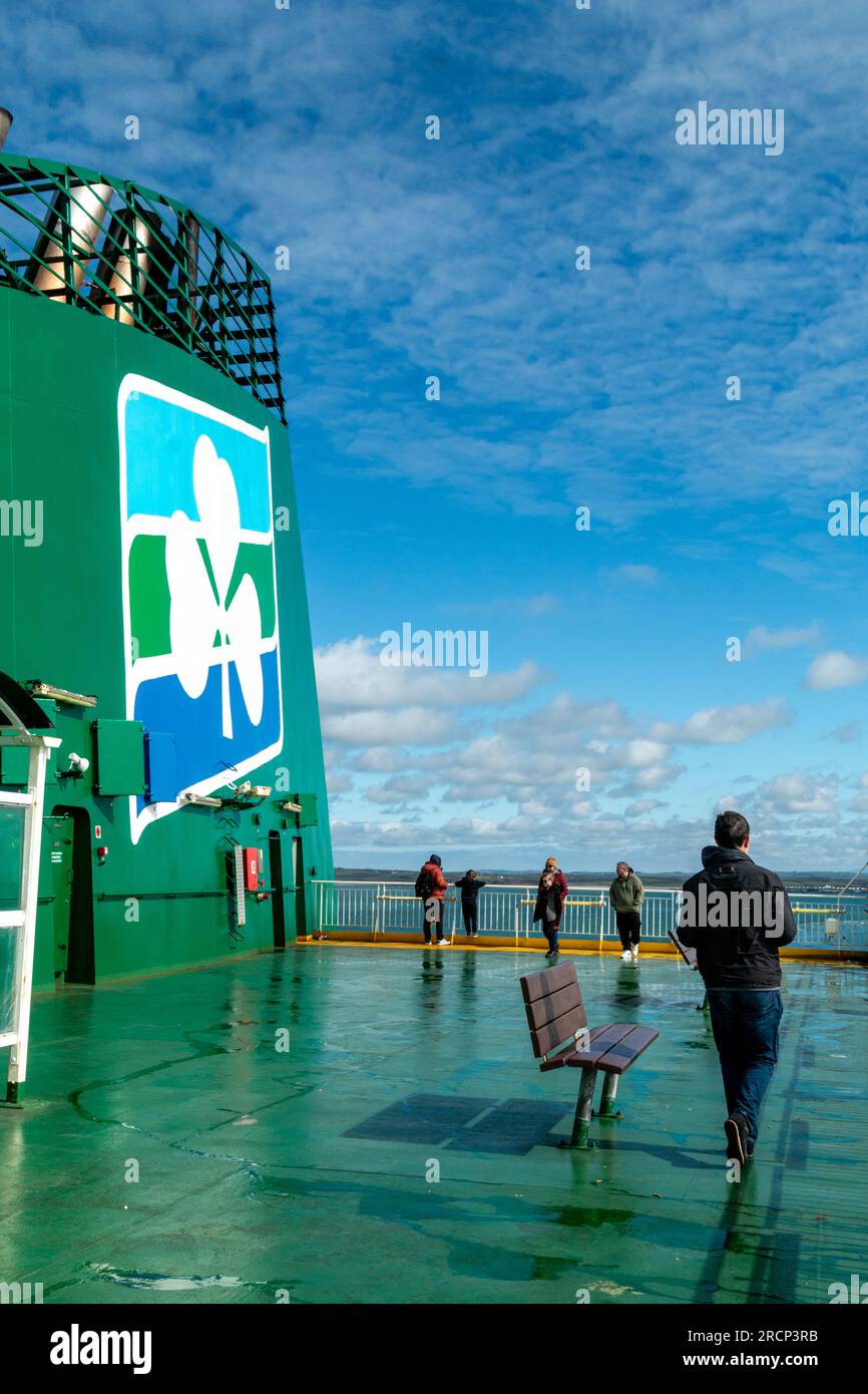 Il logo Irish Ferries. Questo traghetto opera sul Mare d'Irlanda tra Galles, Regno Unito e Dublino, Irlanda. Foto Stock