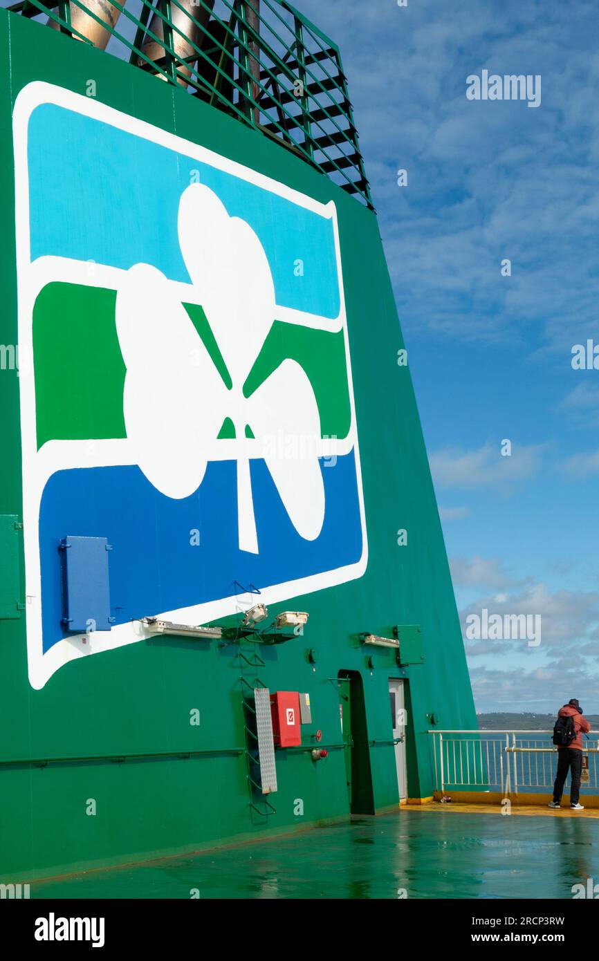 Il logo Irish Ferries. Questo traghetto opera sul Mare d'Irlanda tra Galles, Regno Unito e Dublino, Irlanda. Foto Stock