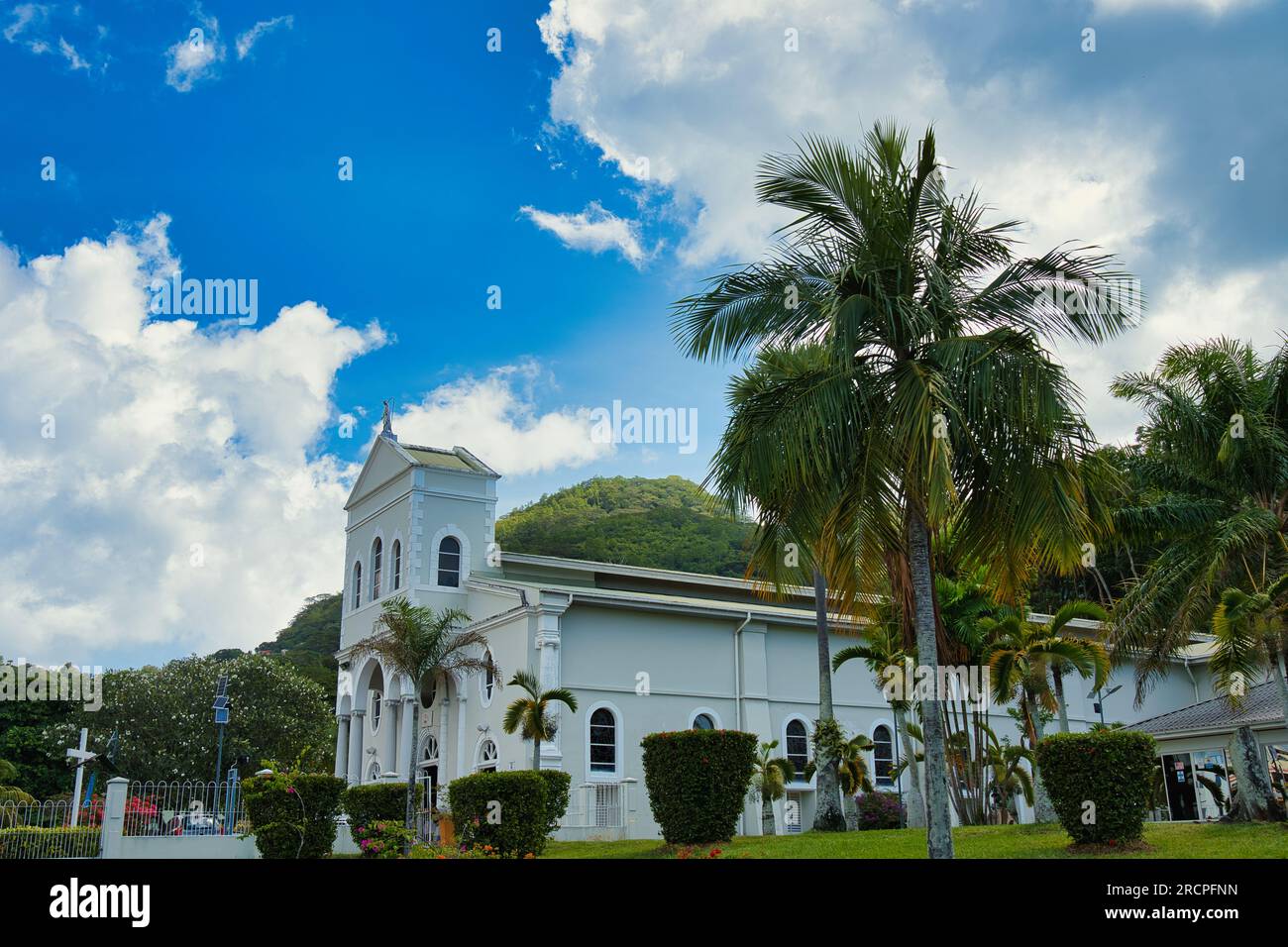 Mahe Seychelles 16.07.2023 l'edificio esterno dell'immacolata cattedrale di concezione, costruito nel 1861, la cattedrale principale per il cattolico romano, Mahe Foto Stock
