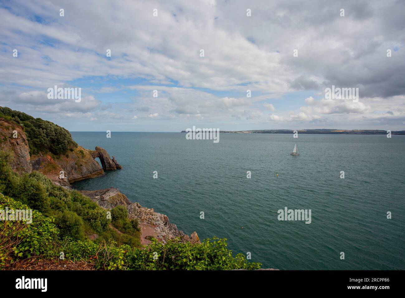 L'arco naturale del London Bridge a Torquay. Foto Stock