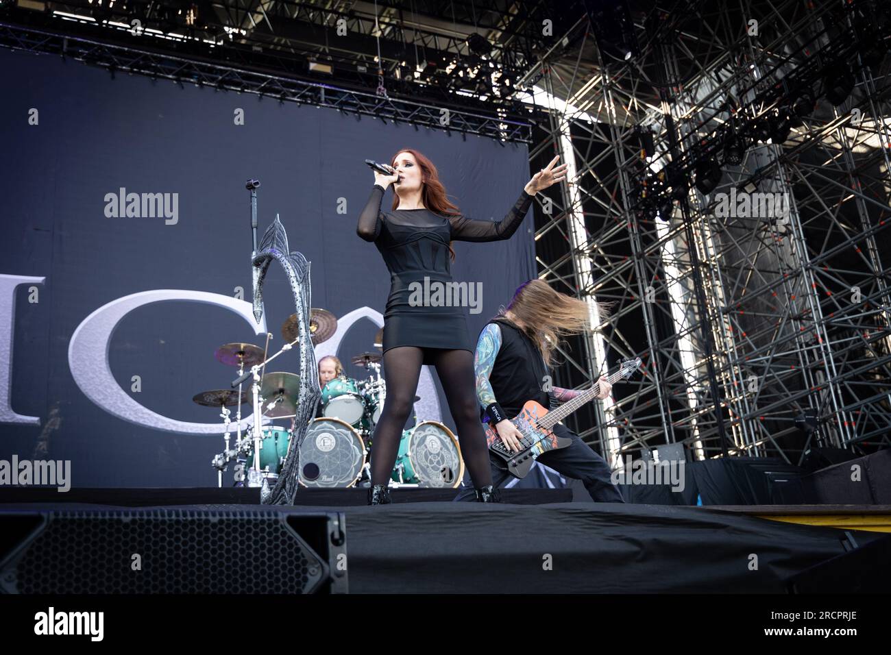 Epica in concerto all'Ippodromo Snai San Siro di Milano. Foto di Davide Merli Foto Stock