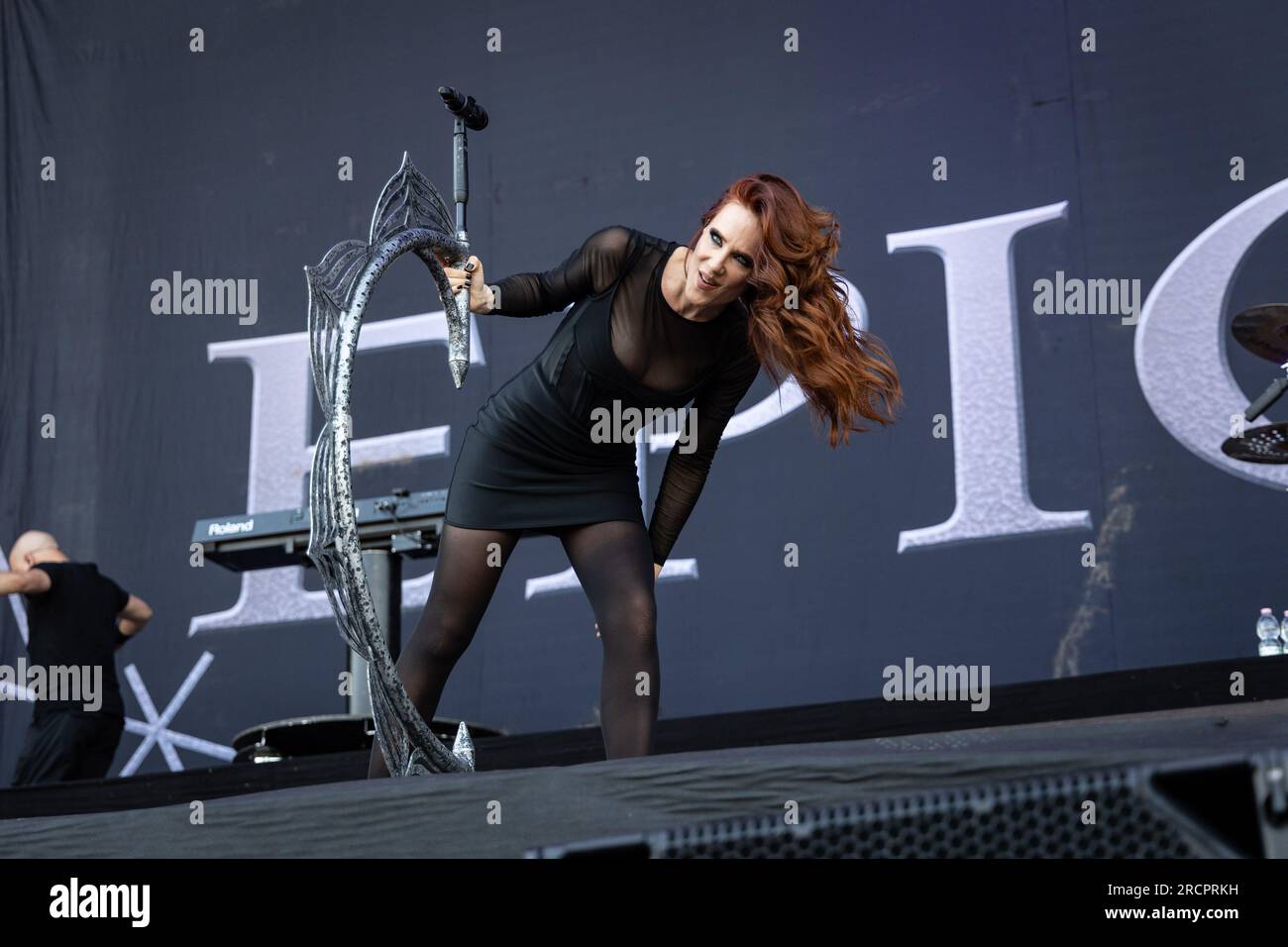 Epica in concerto all'Ippodromo Snai San Siro di Milano. Foto di Davide Merli Foto Stock