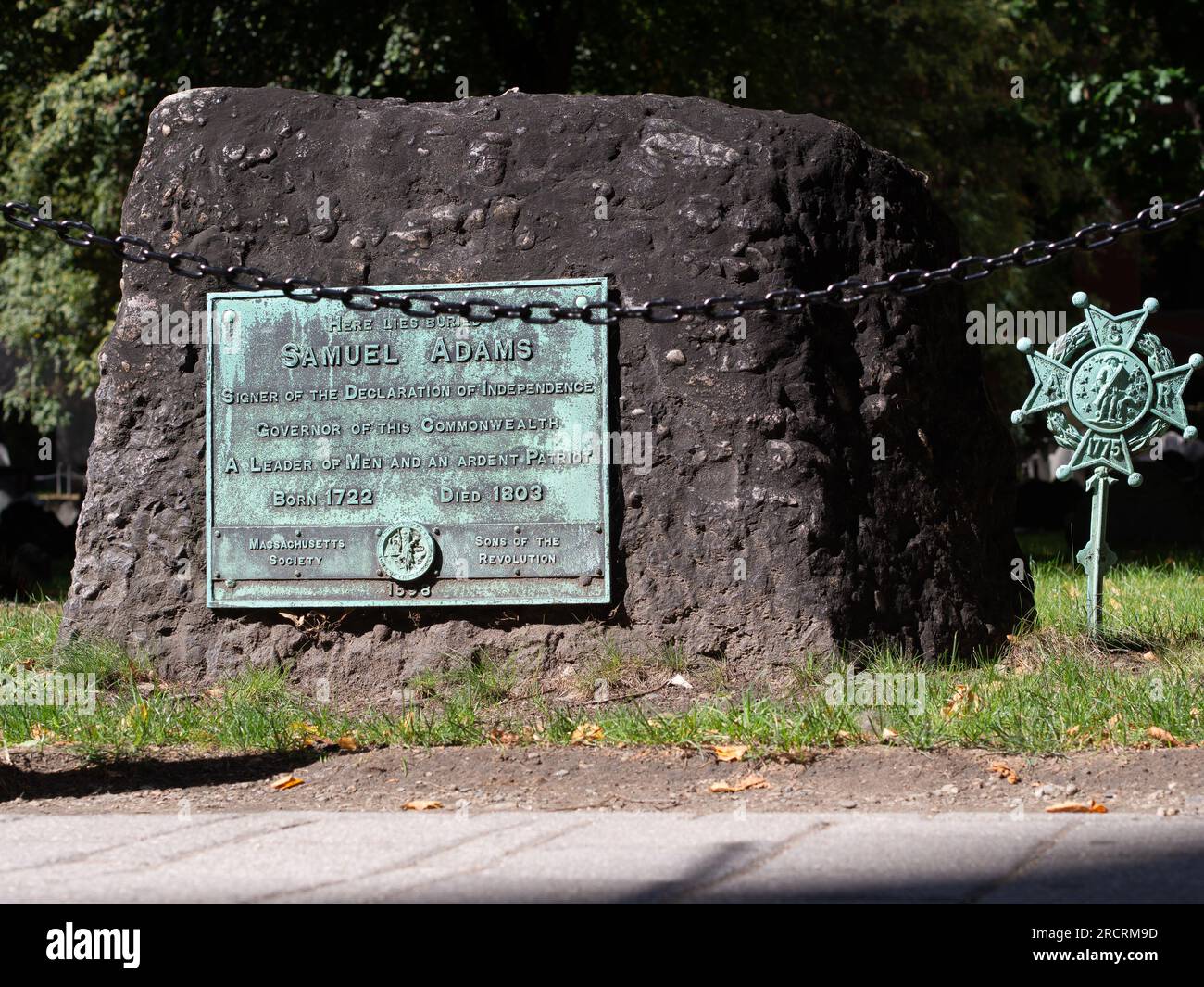 La tomba del Presidente Samuel Adam a Granary Burying Groundi n Boston, Massachusetts, USA. Foto Stock