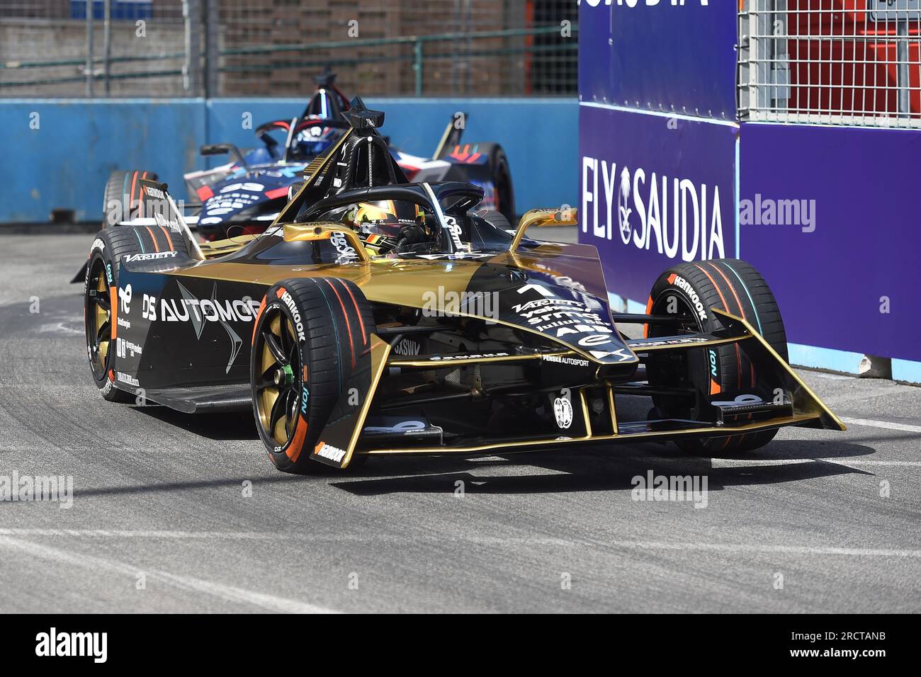 16 luglio 2023, circuito cittadino dell'EUR, Roma, Italia; FIA Formula e di Roma Race Day; Stoffel Vandoorne team DS Penske Foto Stock