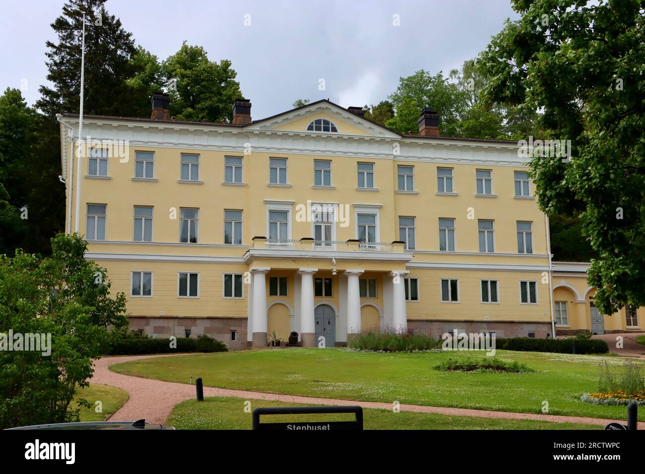 L'edificio principale, Kivitalo, nel villaggio di Fiskars, fondato nel XVII secolo, si trova nella regione occidentale di Uusimaa nella Finlandia meridionale. Foto Stock