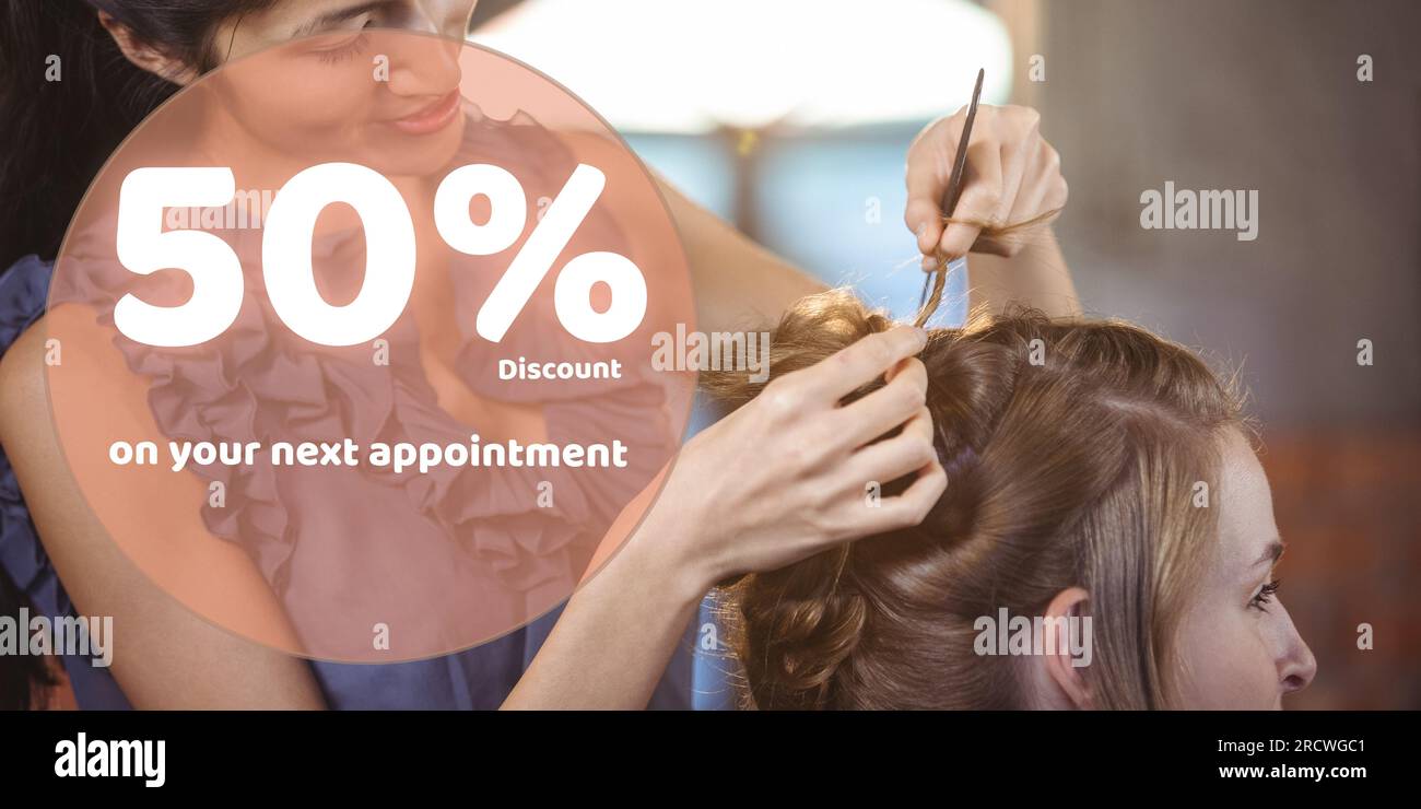 sconto del 50% con acconciature per clienti e parrucchieri Foto Stock