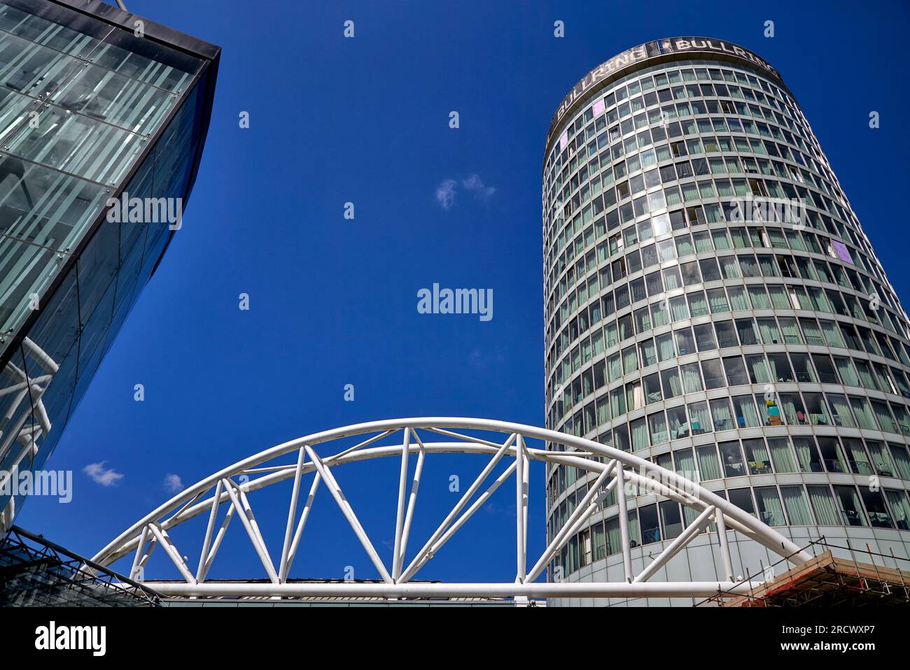 Rotunda Birmingham, Bullring, alti appartamenti residenziali. Inghilterra Regno Unito Foto Stock