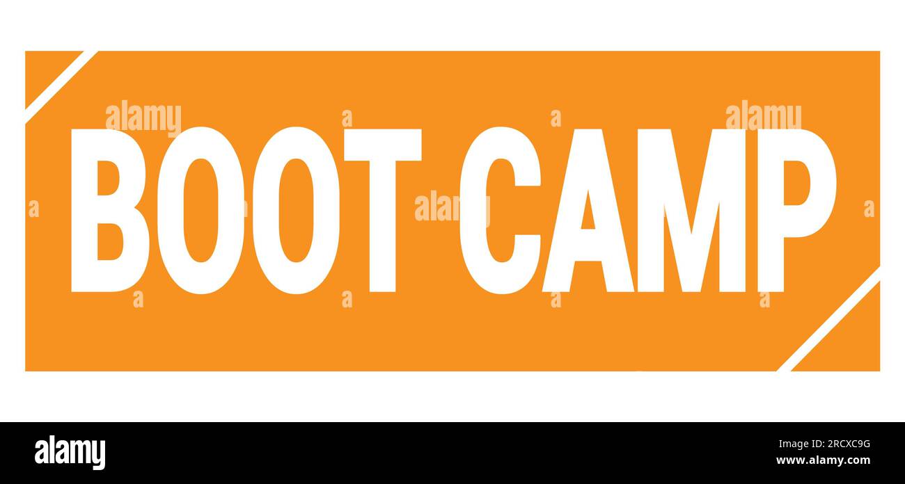 Testo DI BOOT CAMP scritto su un cartello arancione con timbro grungo. Foto Stock
